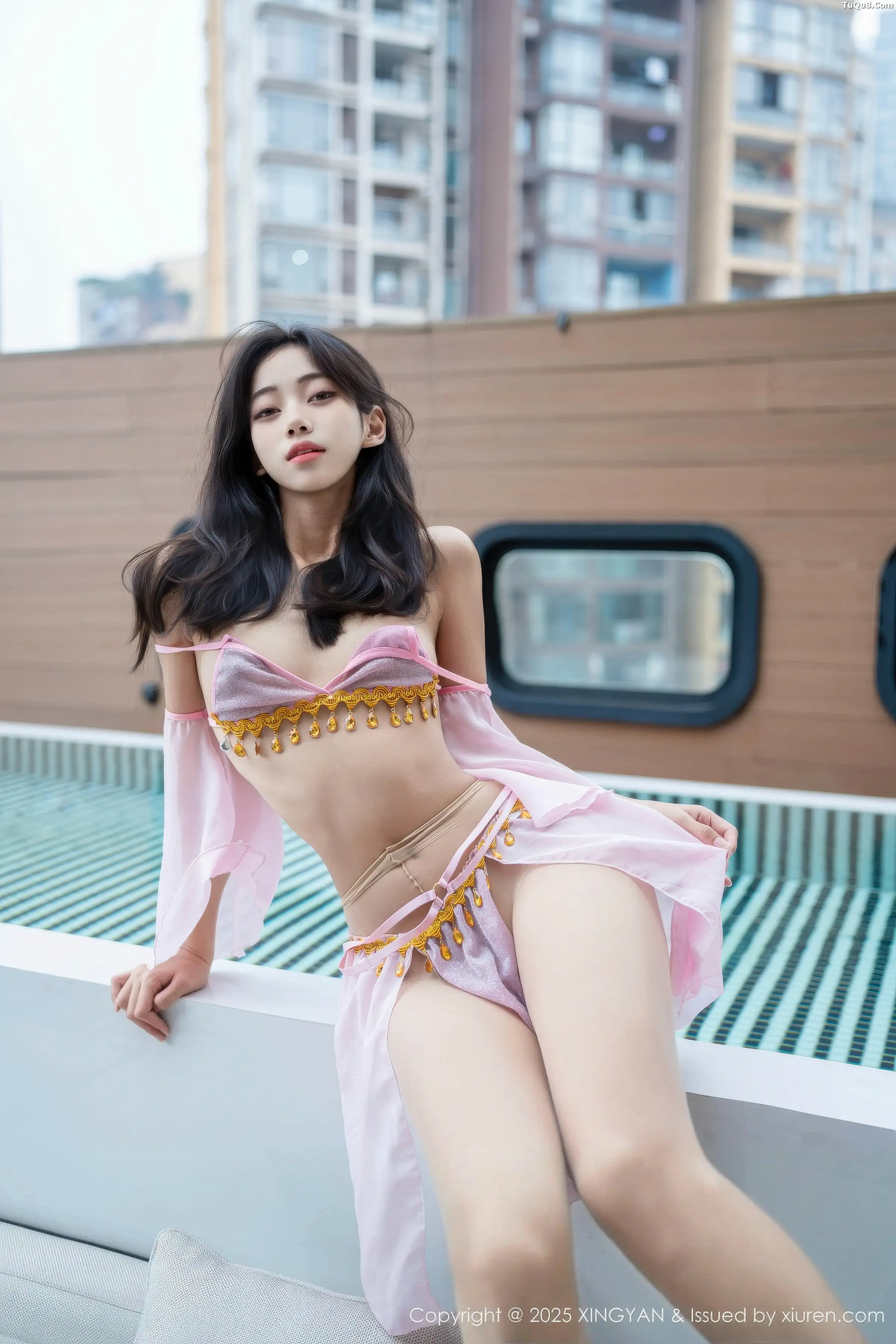 时安安泳池性感紫色泳衣配超薄肉丝秀柔美身姿绝美写真 第 43 张