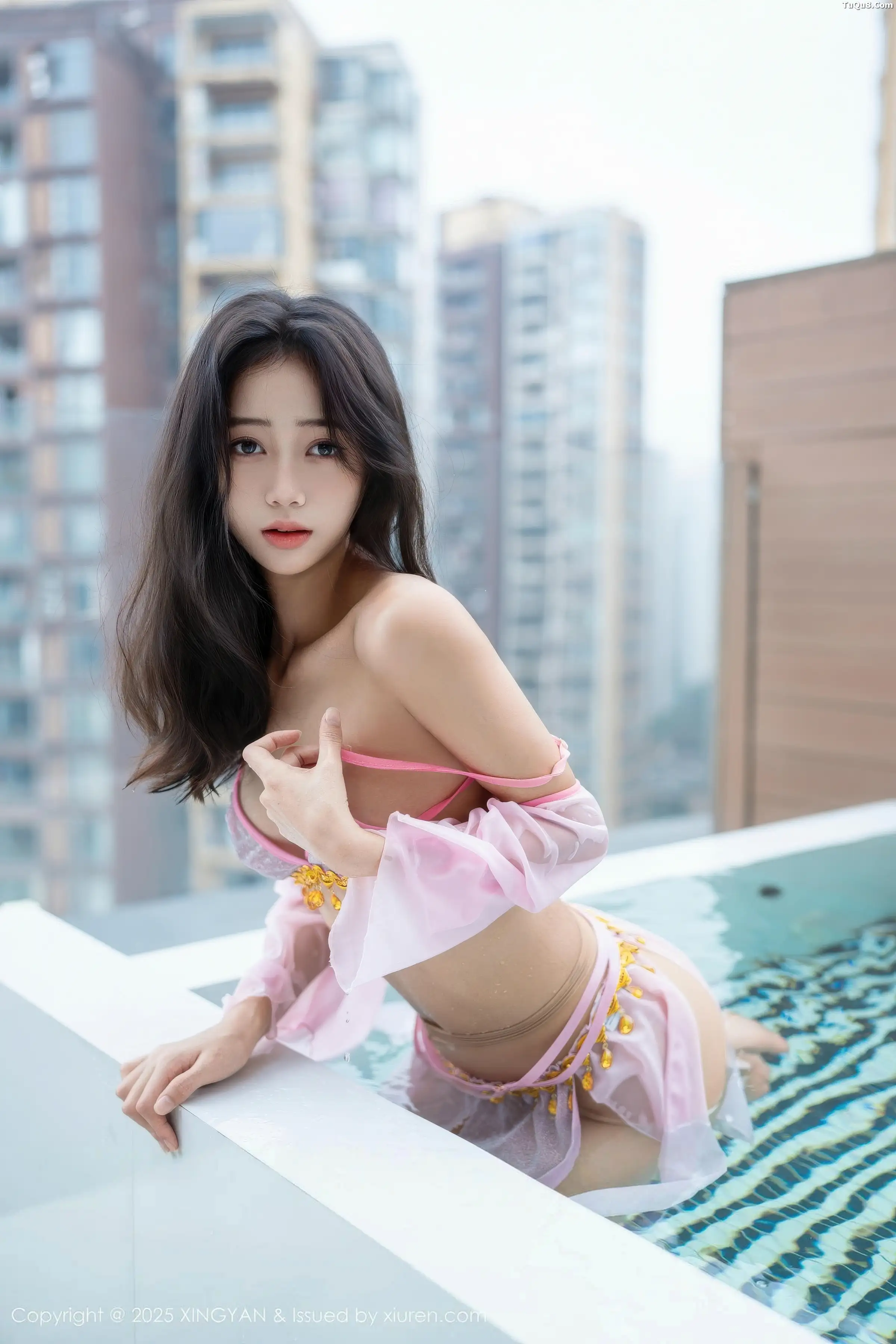 时安安泳池性感紫色泳衣配超薄肉丝秀柔美身姿绝美写真 第 84 张