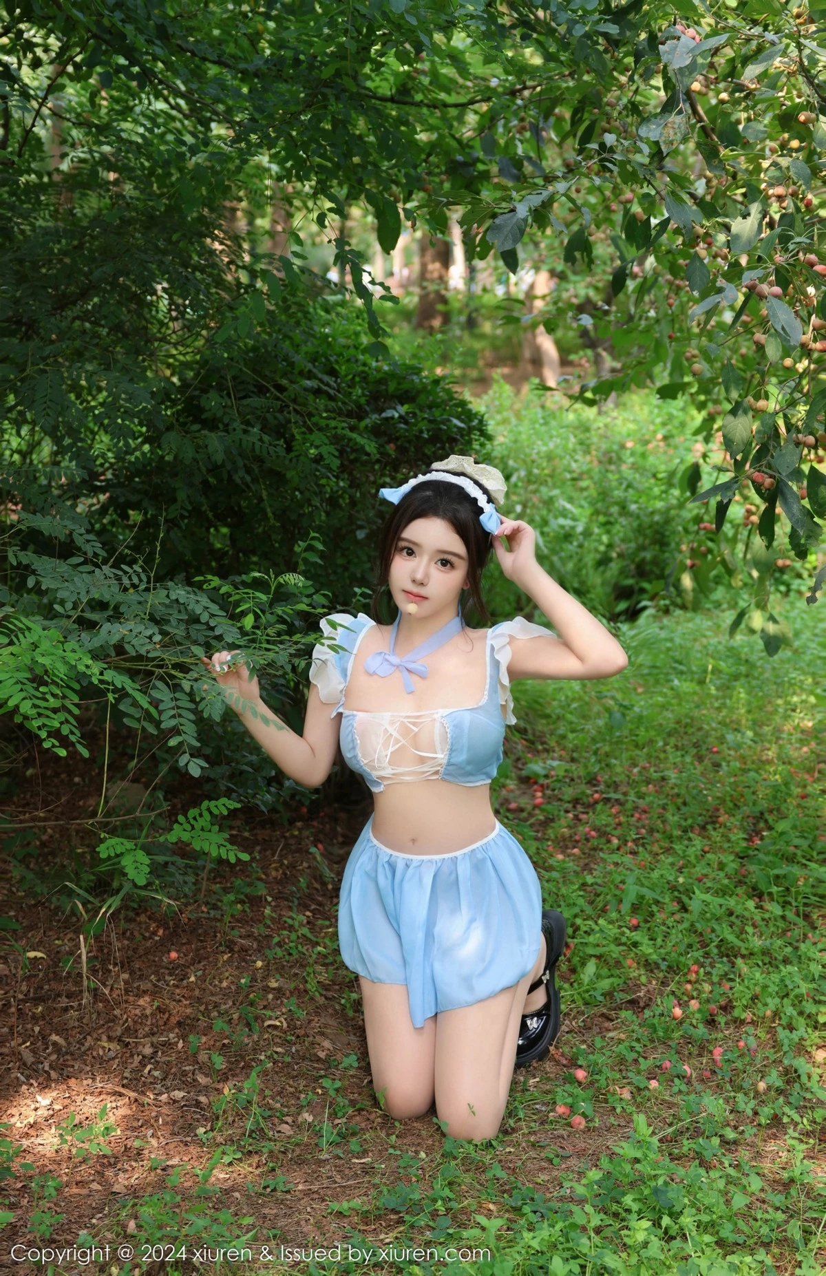 小薯条nienie户外性感女仆装配超薄肉丝秀惹火身材绝美写真 第 66 张