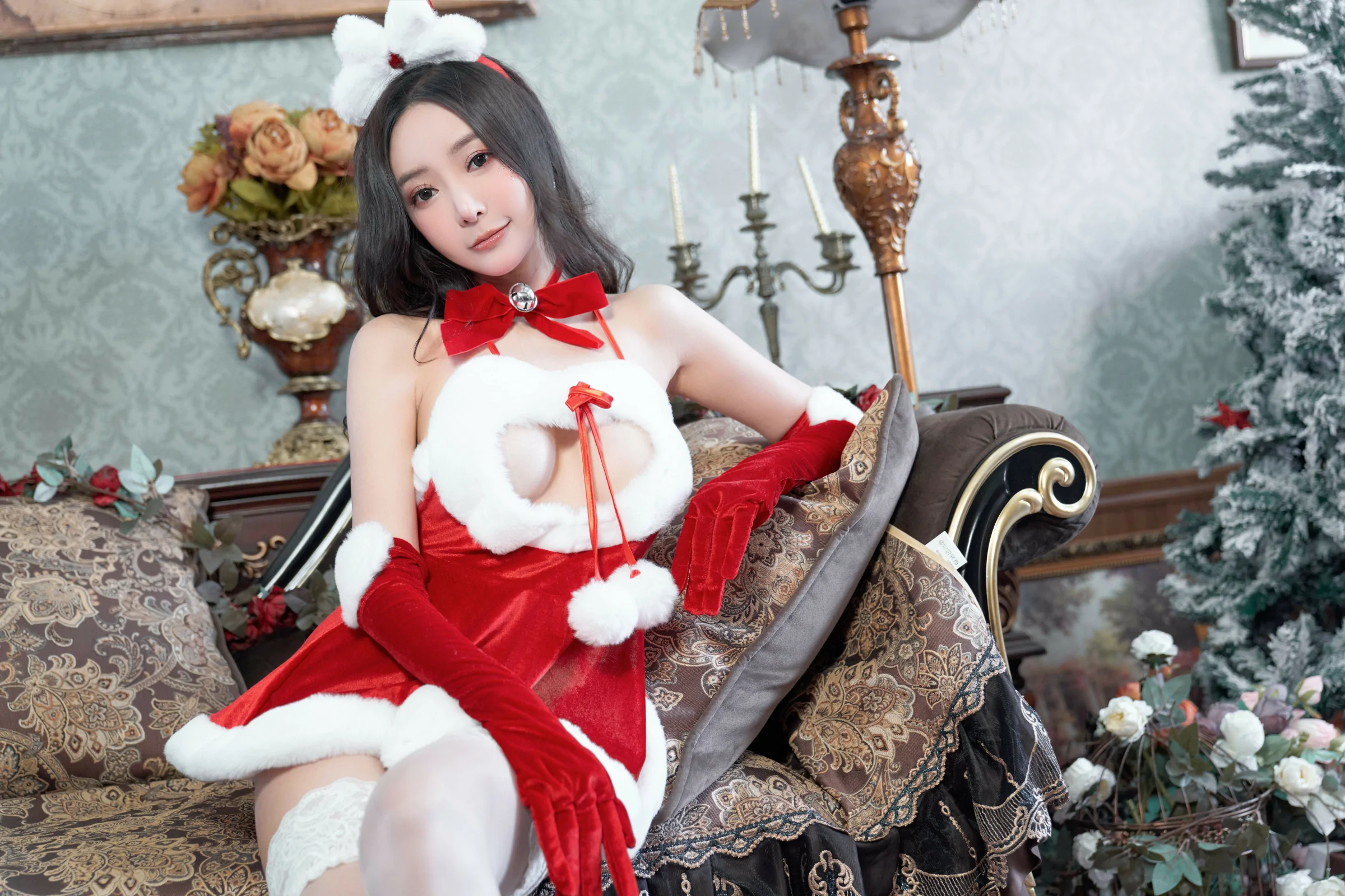 [秀人付费] 王馨瑶Yanni 诱人私拍福利 圣诞红裙 第 5 张
