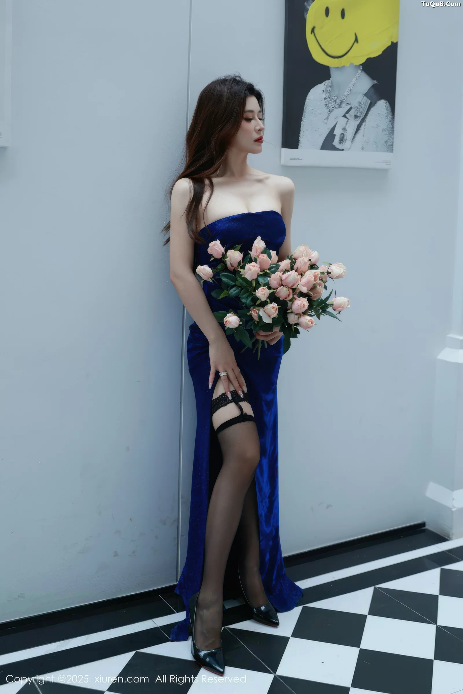 阿依莎性感蓝色连衣裙露蓝色内衣配黑丝袜秀曼妙身材绝美写真 第 24 张