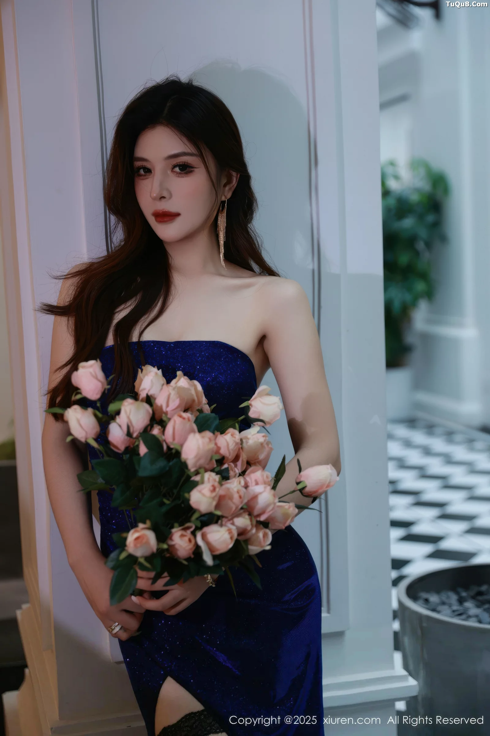 阿依莎性感蓝色连衣裙露蓝色内衣配黑丝袜秀曼妙身材绝美写真 第 7 张