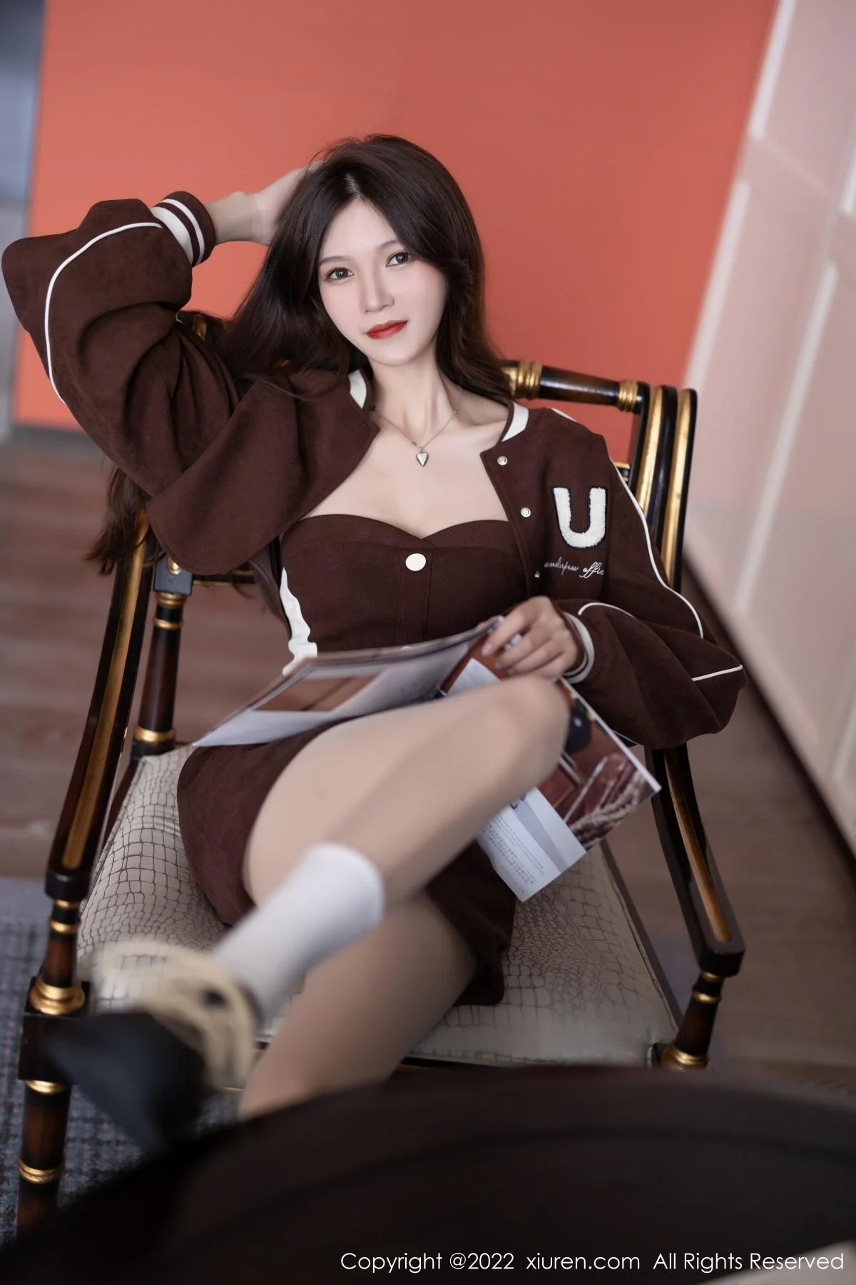 程程程厦门旅拍脱简约棕色套装露性感内衣无内肉丝绝美写真 第 8 张