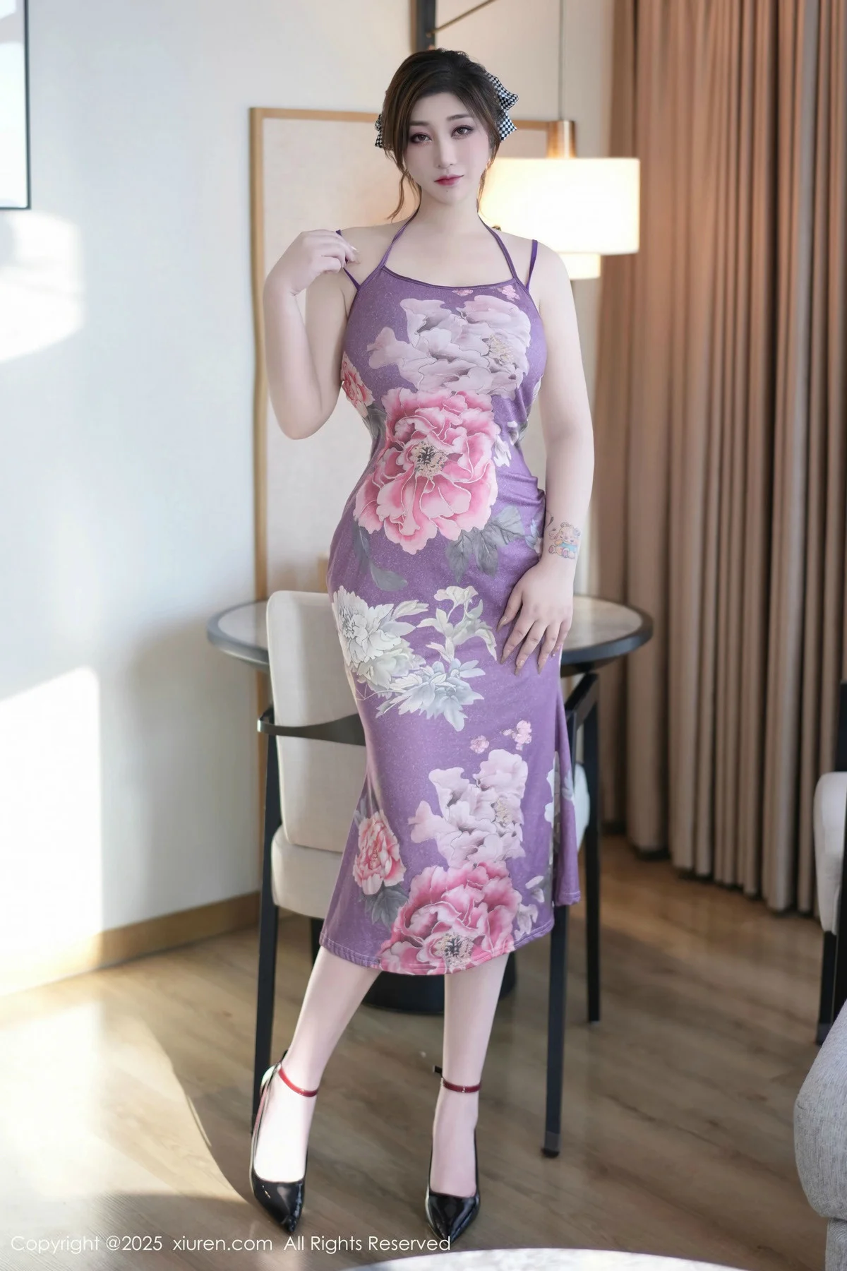 妲己_Toxic性感紫色连衣裙露紫色情趣内衣秀丰腴身姿绝美写真 第 5 张