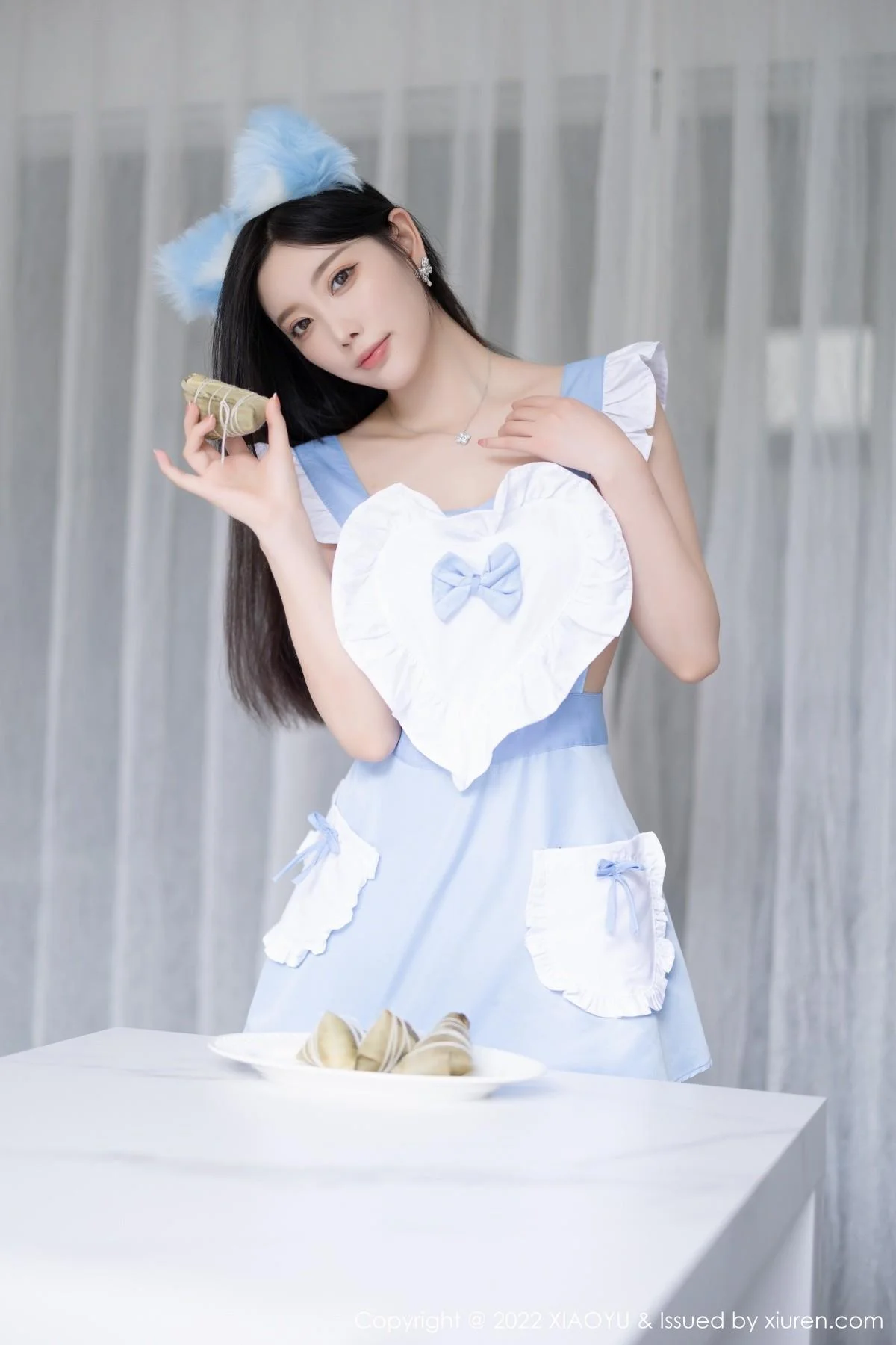 杨晨晨Yome端午节主题淡蓝色收身衣配白丝吊袜绝美写真 第 32 张