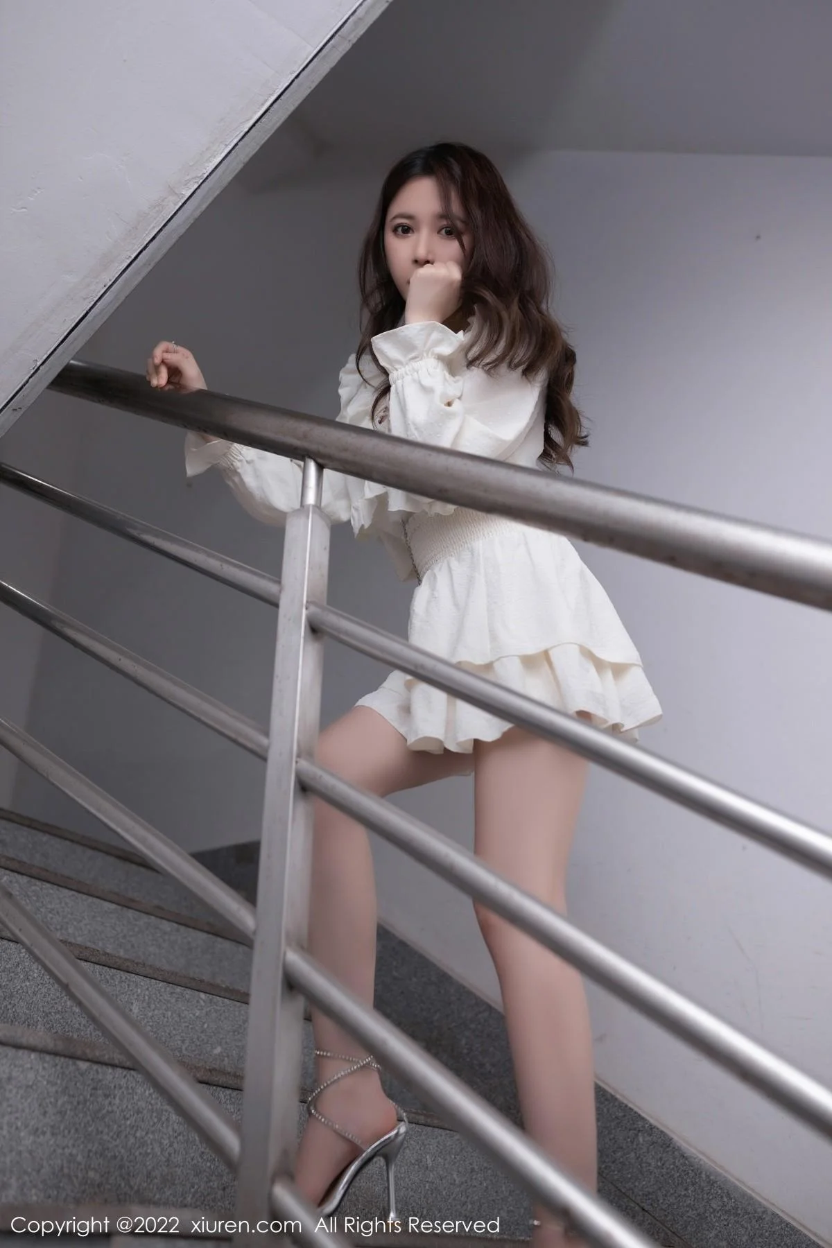 鱼子酱Fish云南旅拍性感白色蕾丝内衣秀曼妙身姿绝美写真 第 4 张
