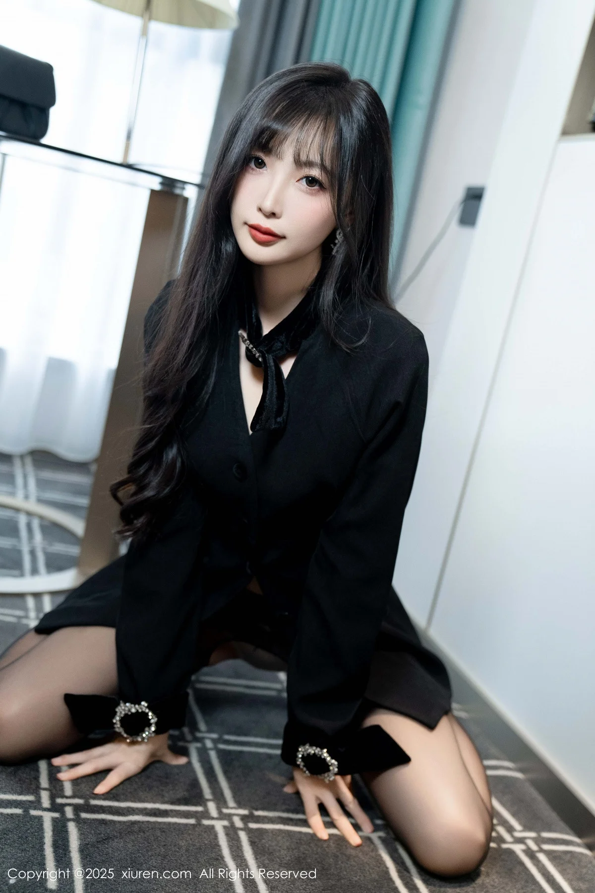 樱桃小阑子黑色外套露性感内衣配开档黑丝秀曼妙身姿绝美写真 第 64 张