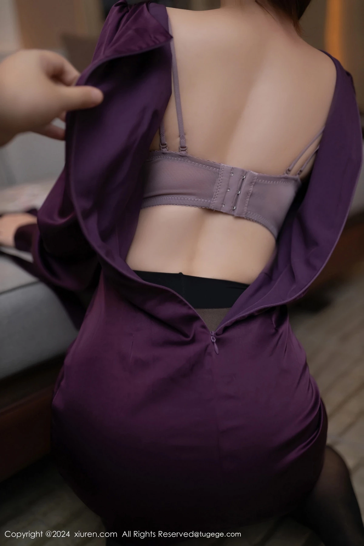 杏子Yada性感紫色服饰露紫灰蕾丝内衣秀曼妙身姿绝美写真 第 57 张