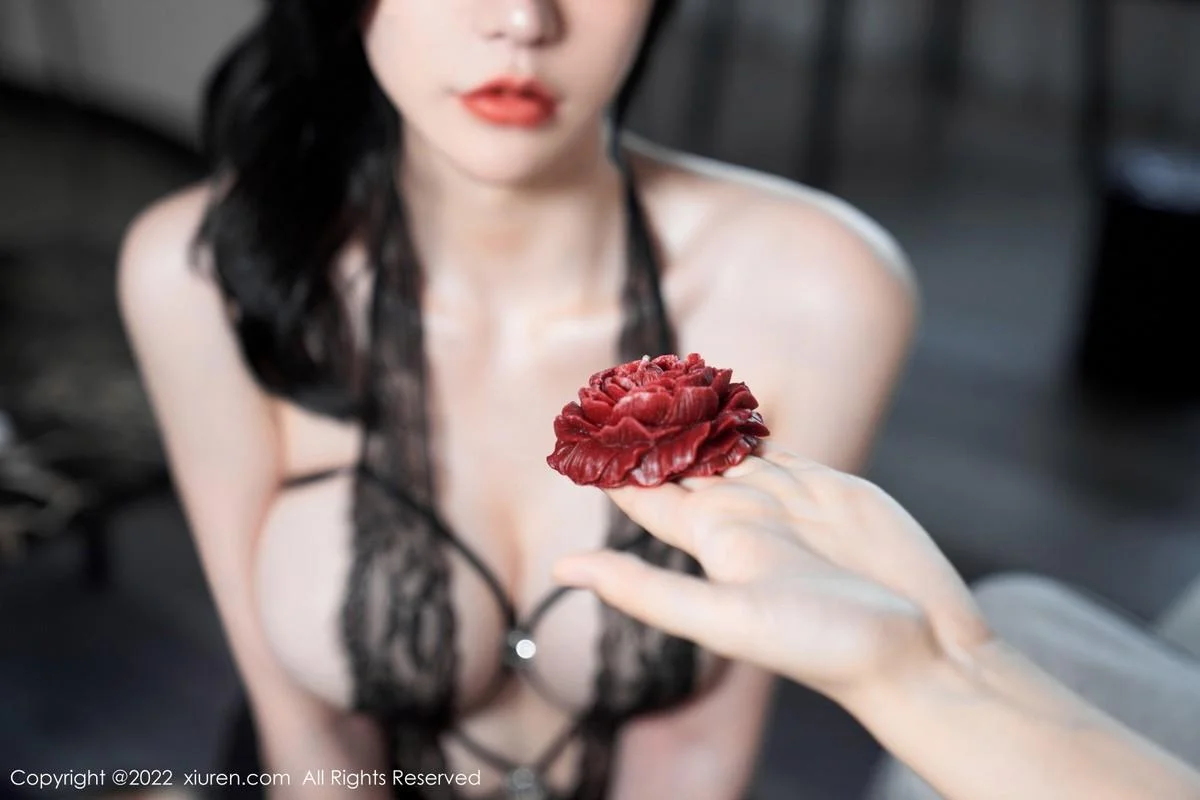 周于希Sally心愿旅拍私房黑色情趣薄纱秀豪乳撩人绝美写真 第 62 张
