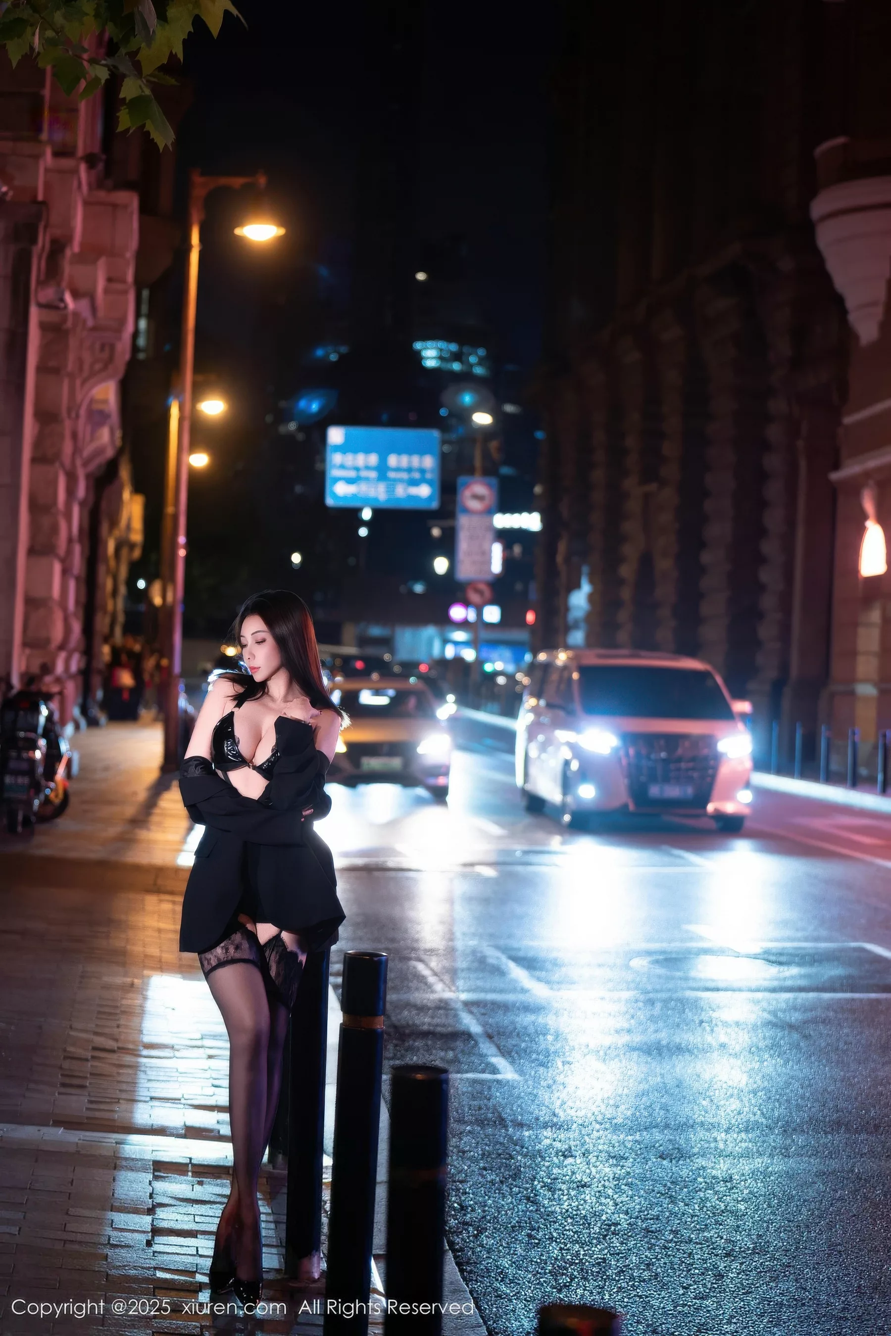 御姐果儿Victoria性感黑色皮质情趣服饰配黑丝吊袜极致魅惑写真 第 26 张