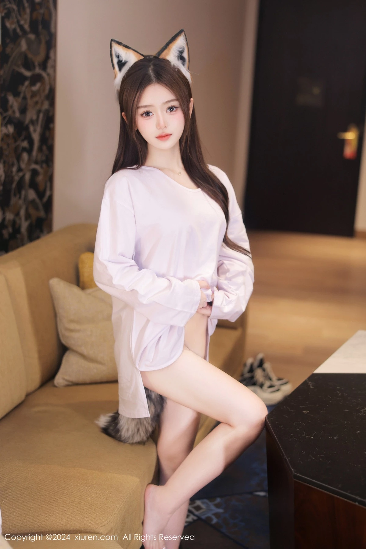 媃柔性感狐狸装扮白色上衣半脱秀惹火身材撩人绝美写真 第 3 张