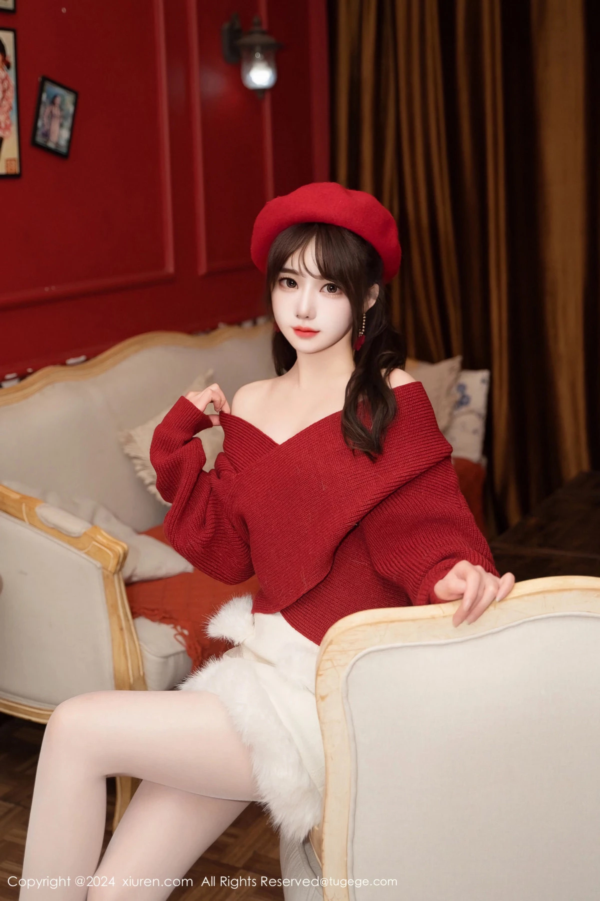林月月私房性感红色毛衣配开档肉丝秀柔美身姿完美绝美写真 第 18 张