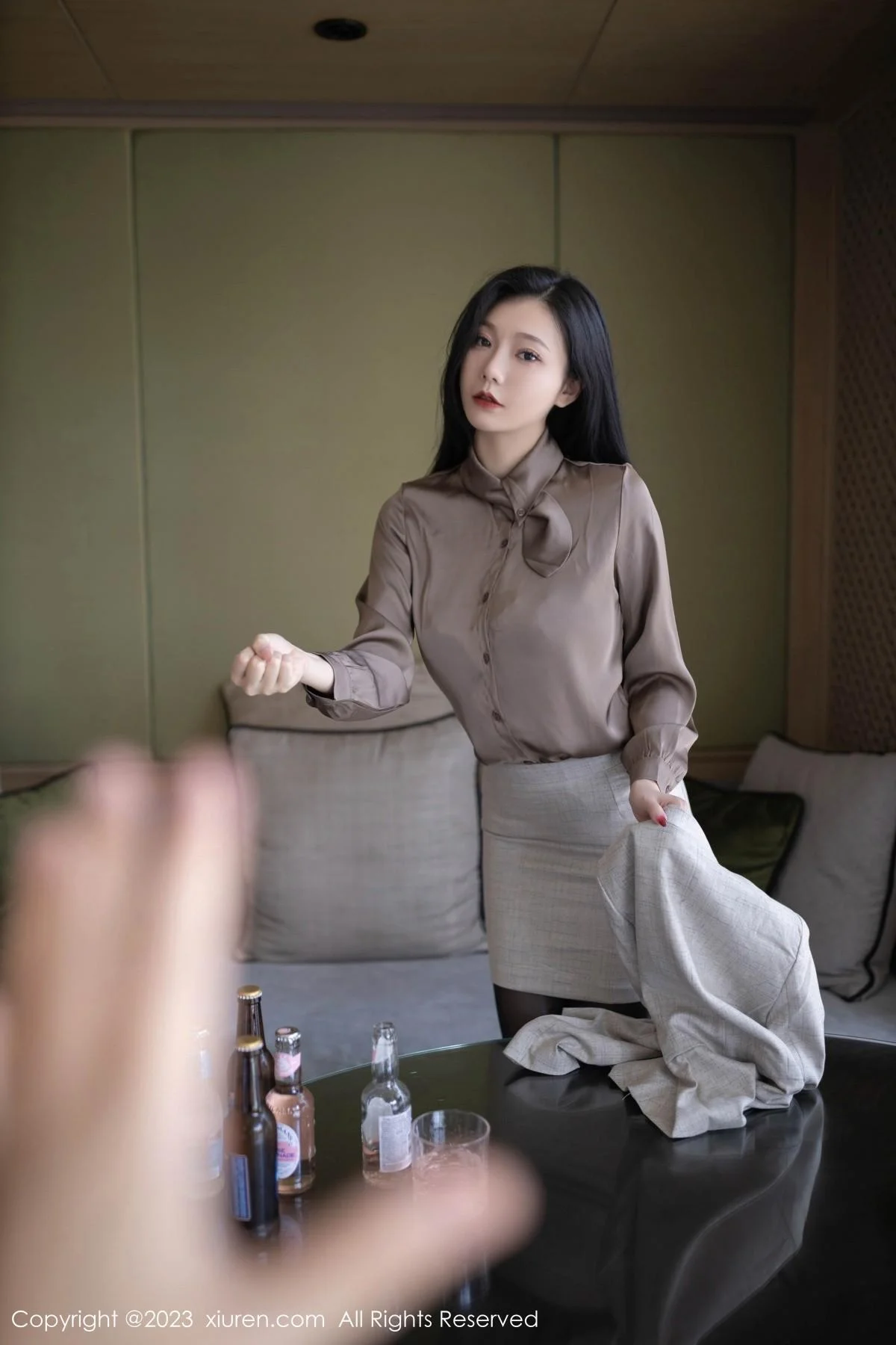安然anran灰色职业Ol装露红色蕾丝内衣秀曼妙身姿绝美写真 第 13 张