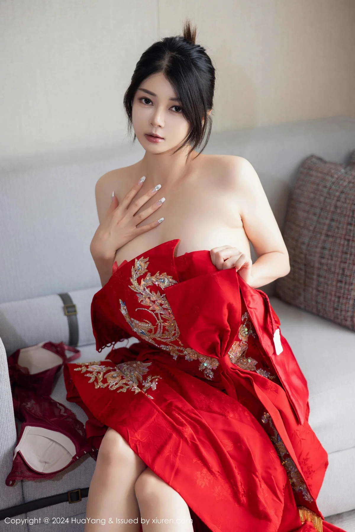 凯竹Quinn性感红色长裙露紫红内衣秀丰腴身姿完美绝美写真 第 24 张