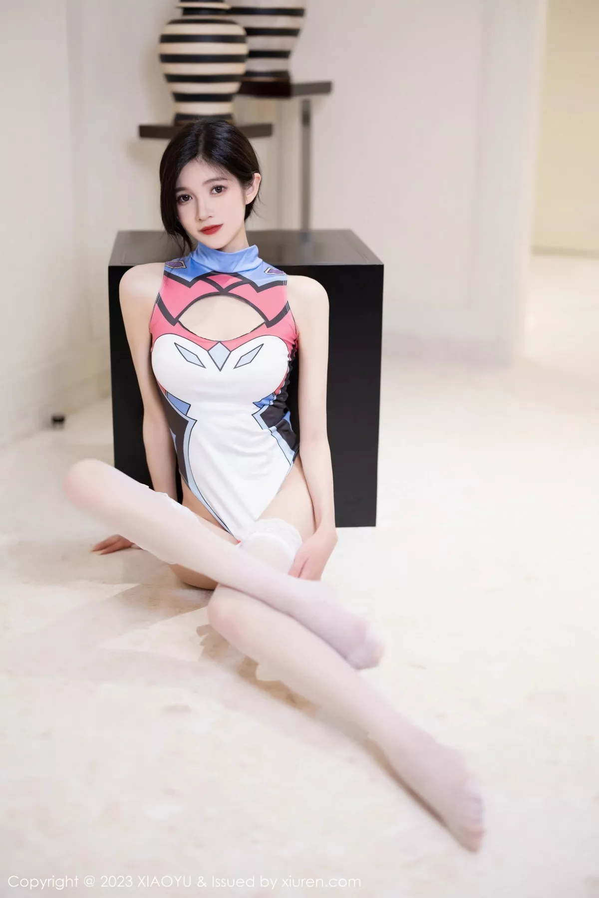 程程程性感黑色连衣短裙配黑丝吊袜秀苗条曼妙身姿绝美写真 第 143 张