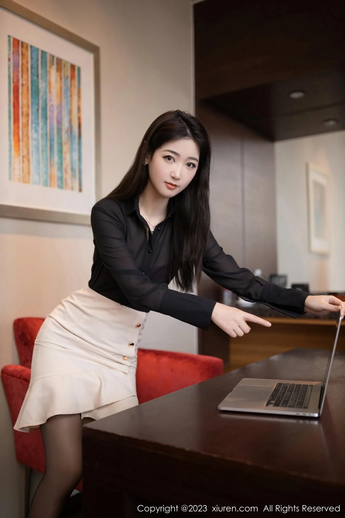 唐安琪同事角色脱OL装露红色蕾丝内衣配开档黑丝绝美写真 第 6 张