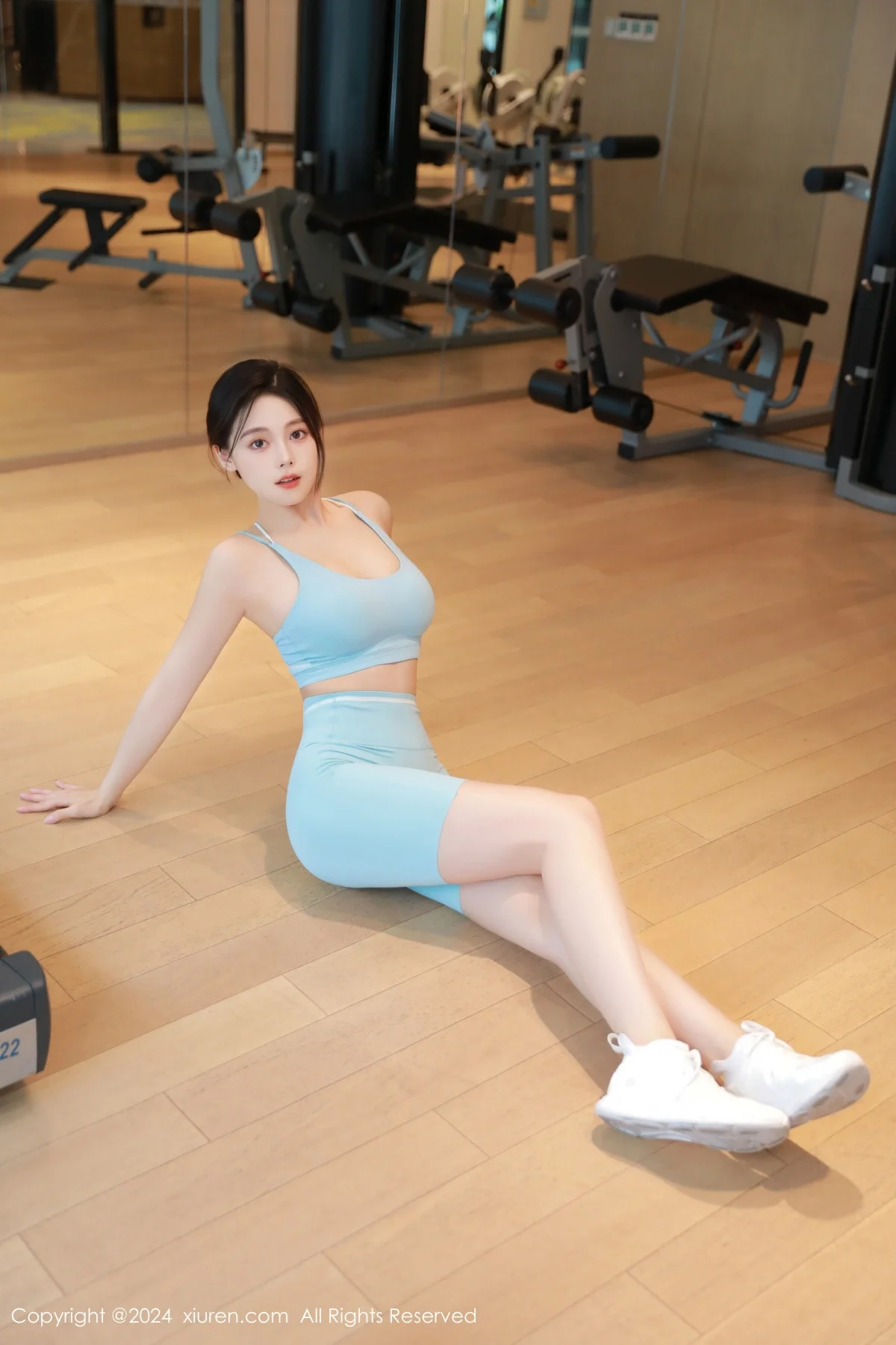 清妙健身房场景性感浅绿色运动服饰秀完美身材迷人绝美写真 第 43 张
