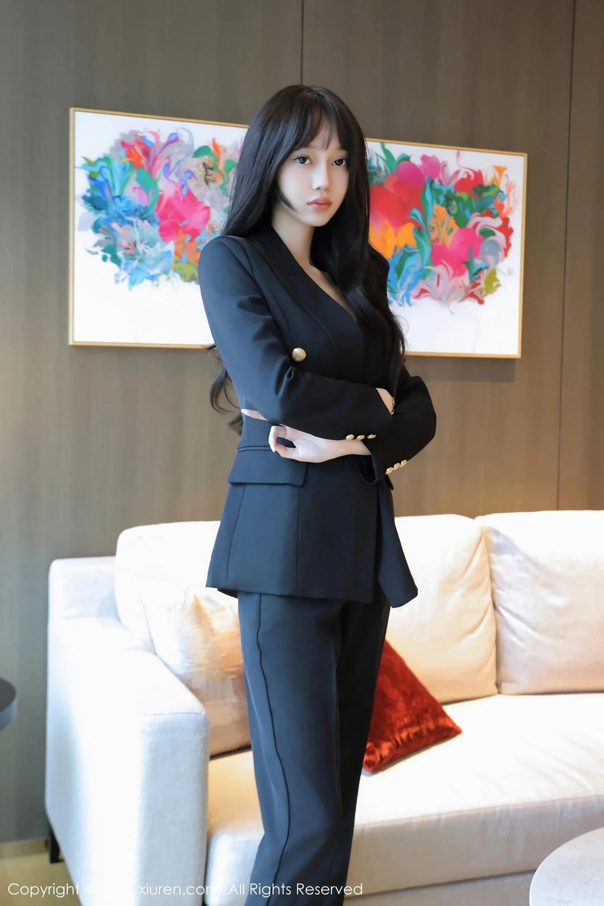 玥儿玥er性感薄纱暖灰内衣配黑丝裤袜秀曼妙身姿绝美写真 第 2 张