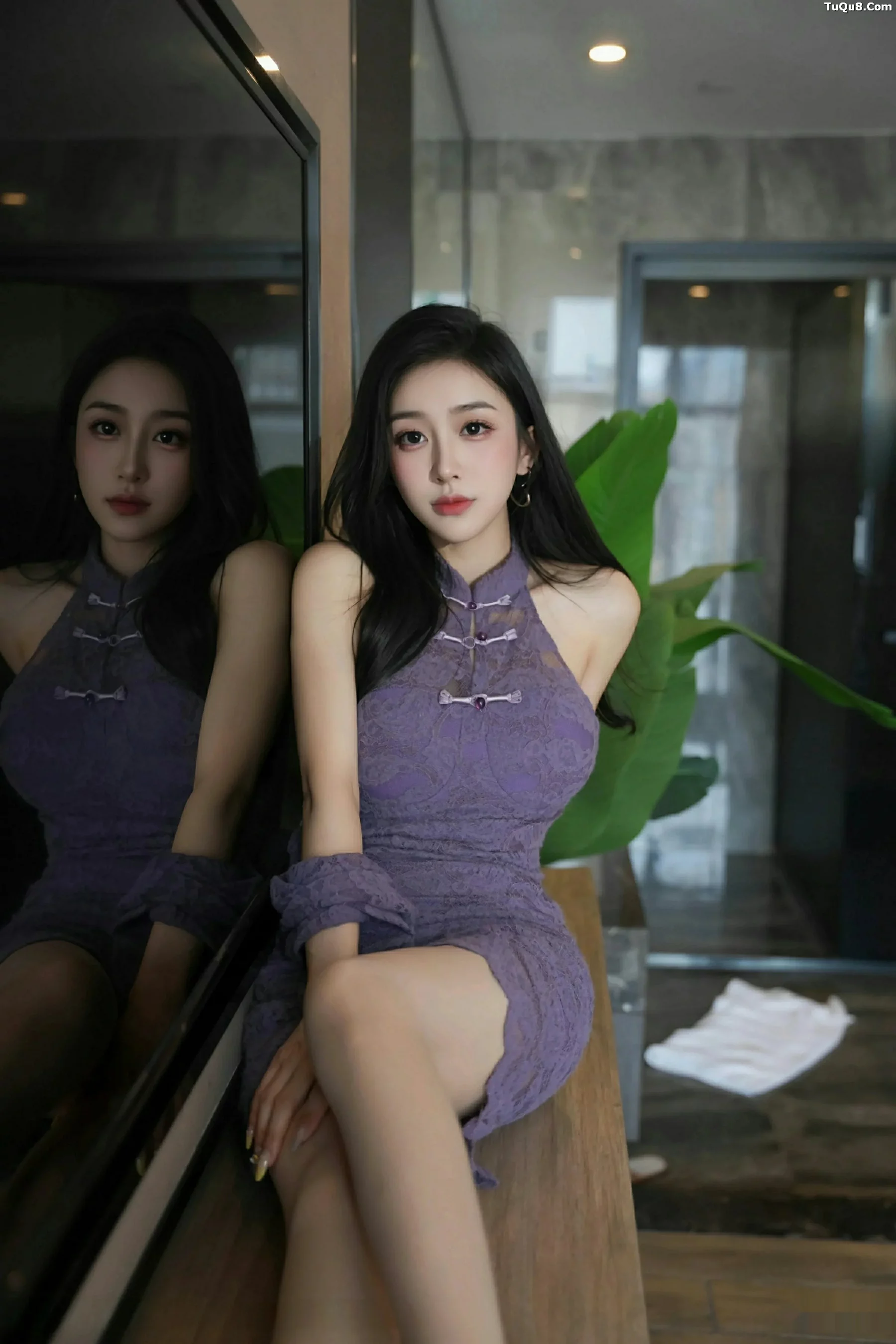 小阿娇Gill性感紫色连衣长裙配白色丝袜秀完美身材绝美写真 第 30 张