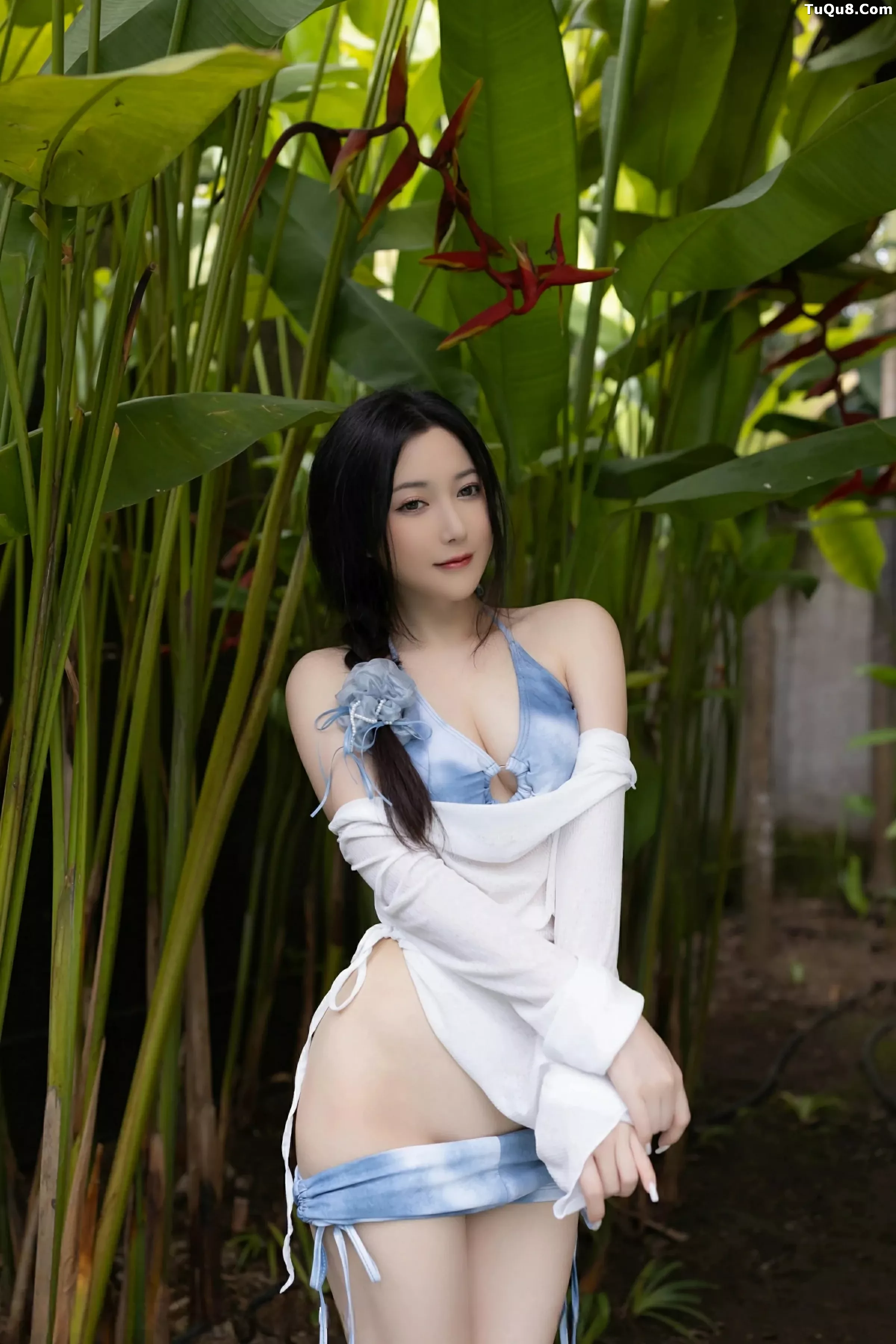 鱼子酱Fish白色轻透服饰露蓝色比基尼秀曼妙身姿绝美写真 第 68 张