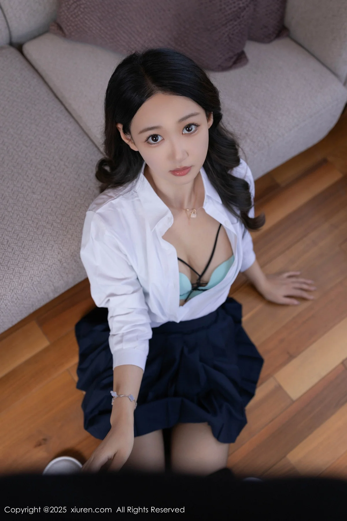 唐安琪性感JK制服露蓝色内衣配超薄黑丝秀曼妙身姿绝美写真 第 33 张