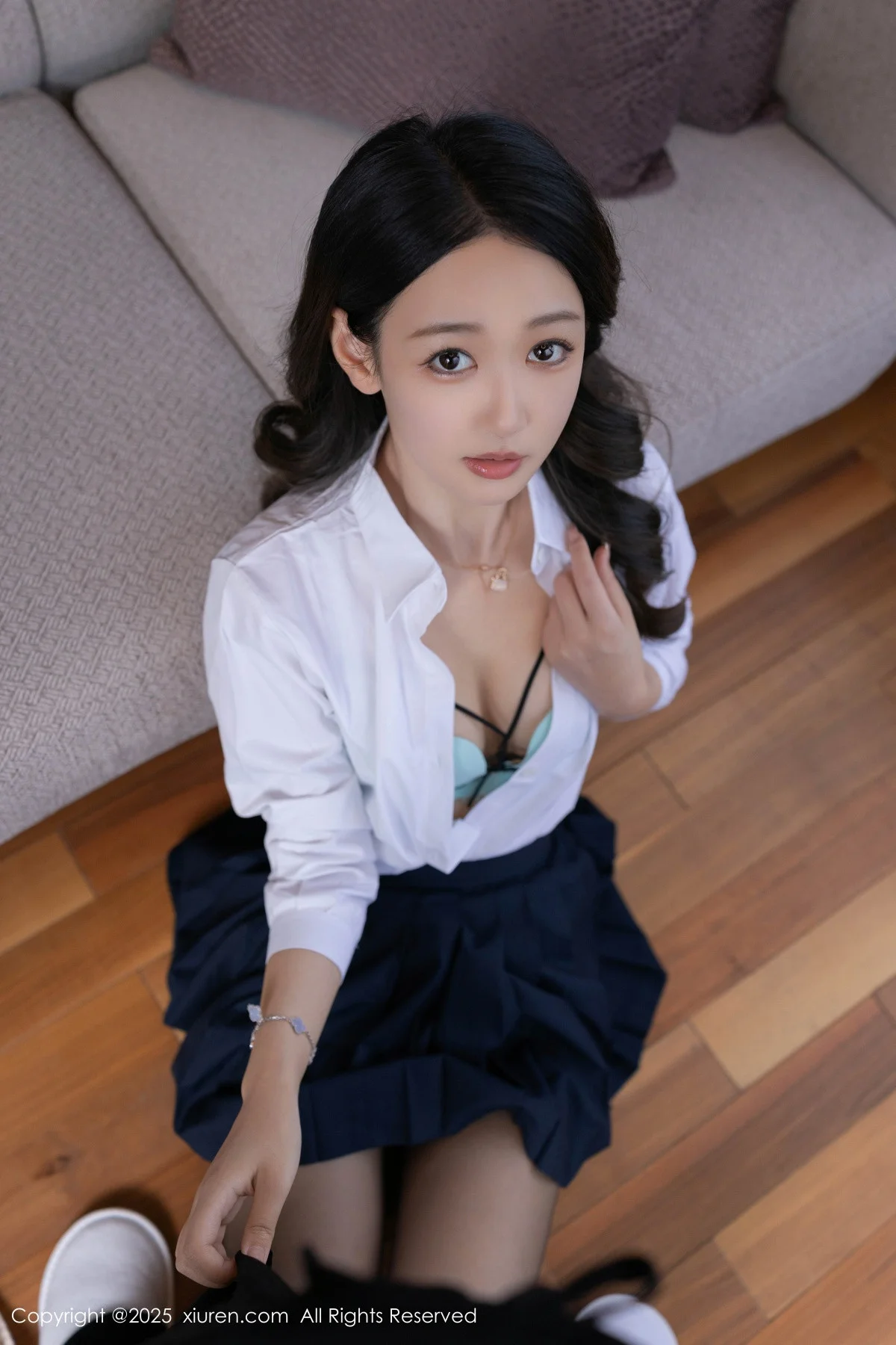 唐安琪性感JK制服露蓝色内衣配超薄黑丝秀曼妙身姿绝美写真 第 36 张