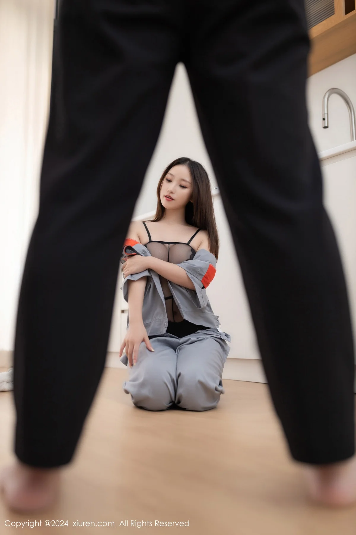 杏子Yada维修主题性感黑色情趣服饰配开档黑丝极致魅惑写真 第 49 张