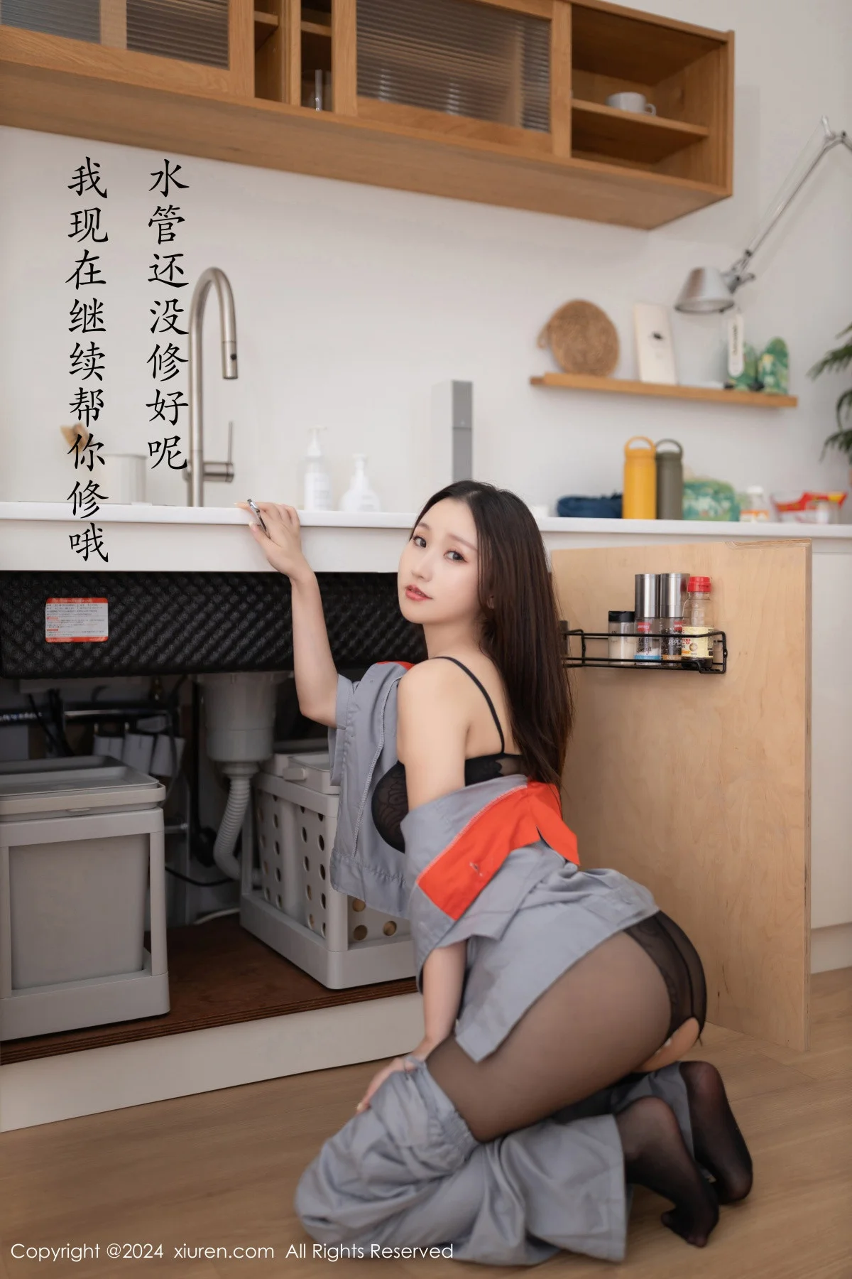 杏子Yada维修主题性感黑色情趣服饰配开档黑丝极致魅惑写真 第 73 张