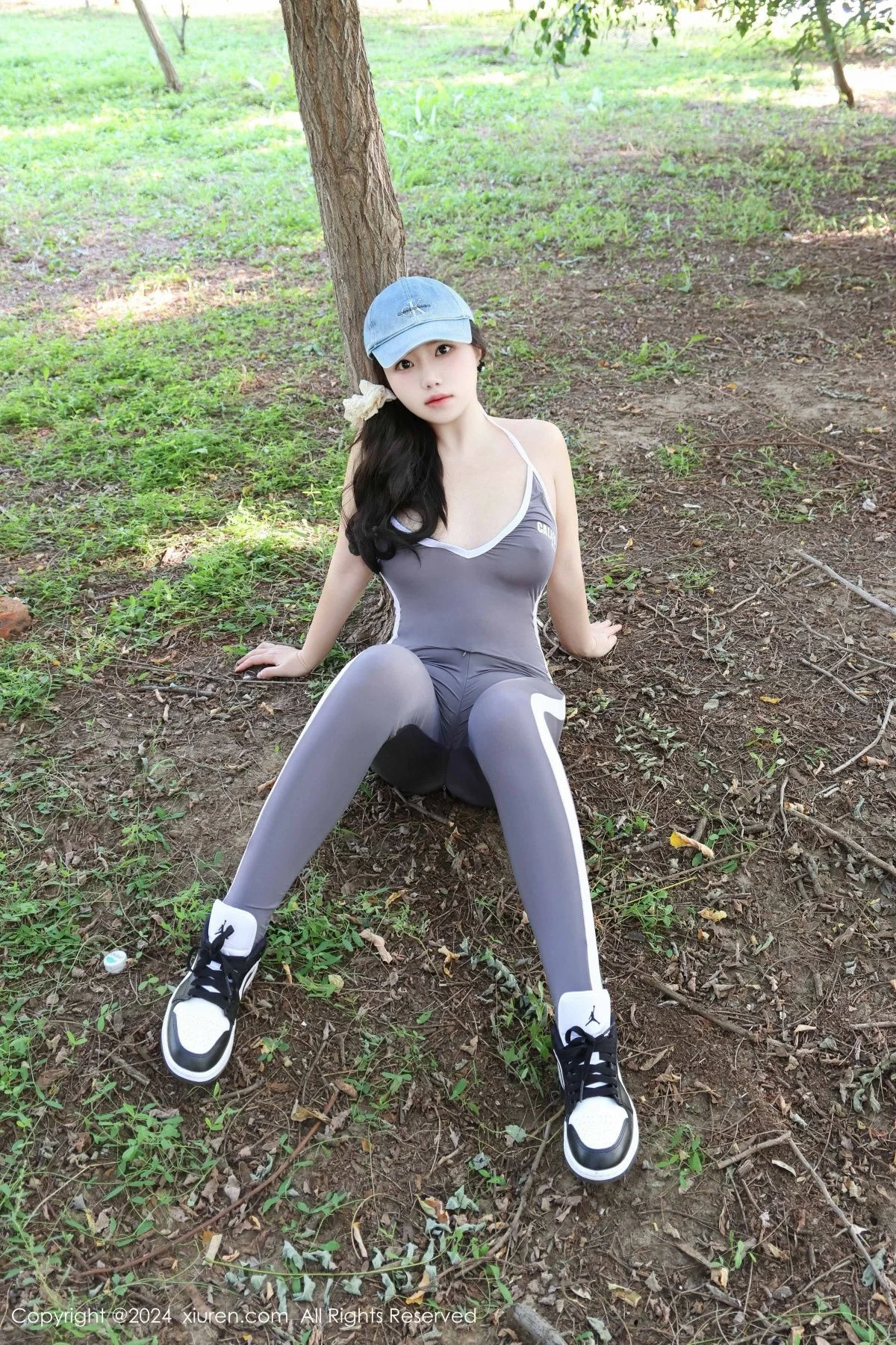 小薯条nienie晨跑主题性感灰色运动服饰秀完美身材绝美写真 第 40 张