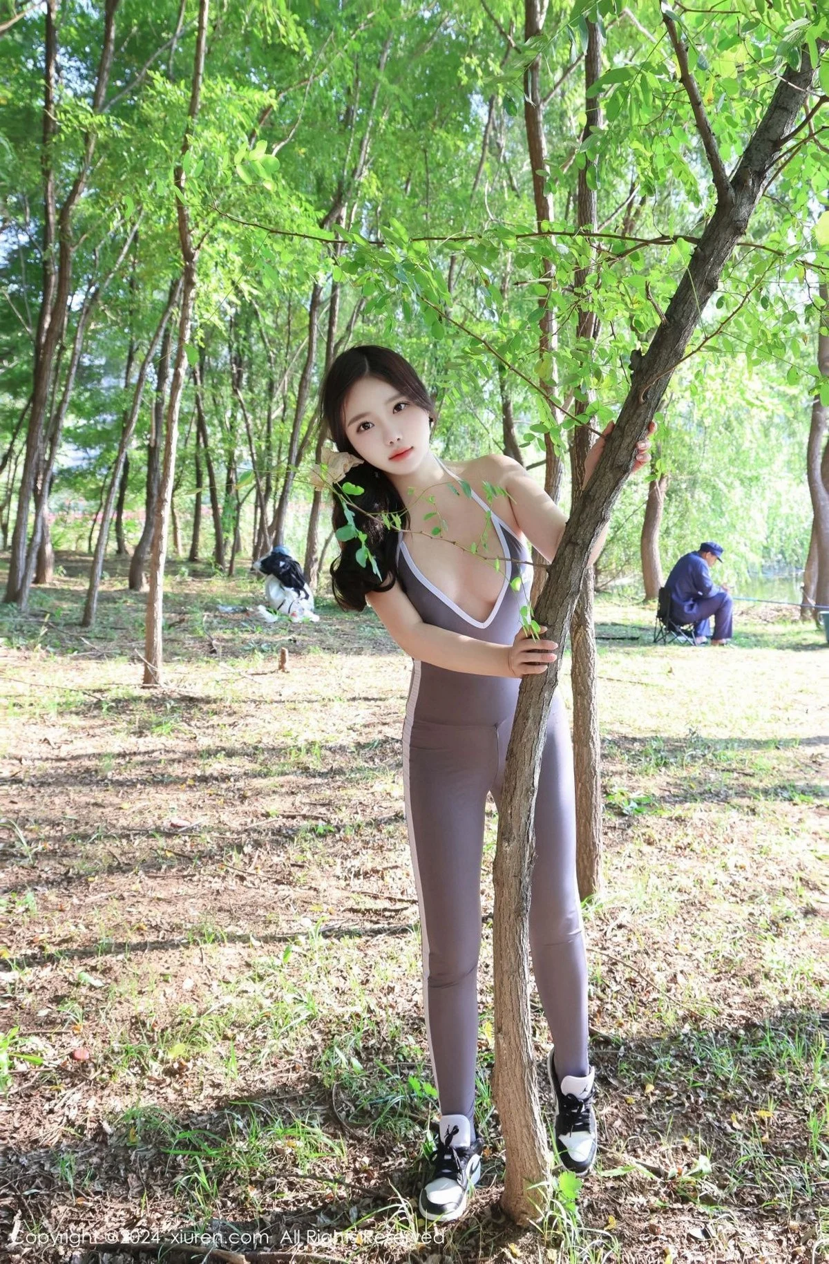 小薯条nienie晨跑主题性感灰色运动服饰秀完美身材绝美写真 第 45 张