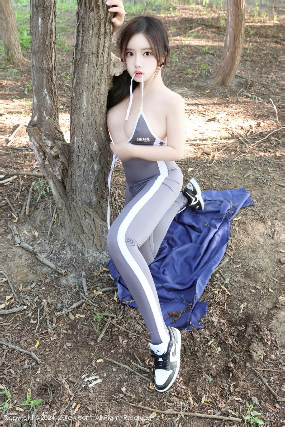 小薯条nienie晨跑主题性感灰色运动服饰秀完美身材绝美写真 第 88 张