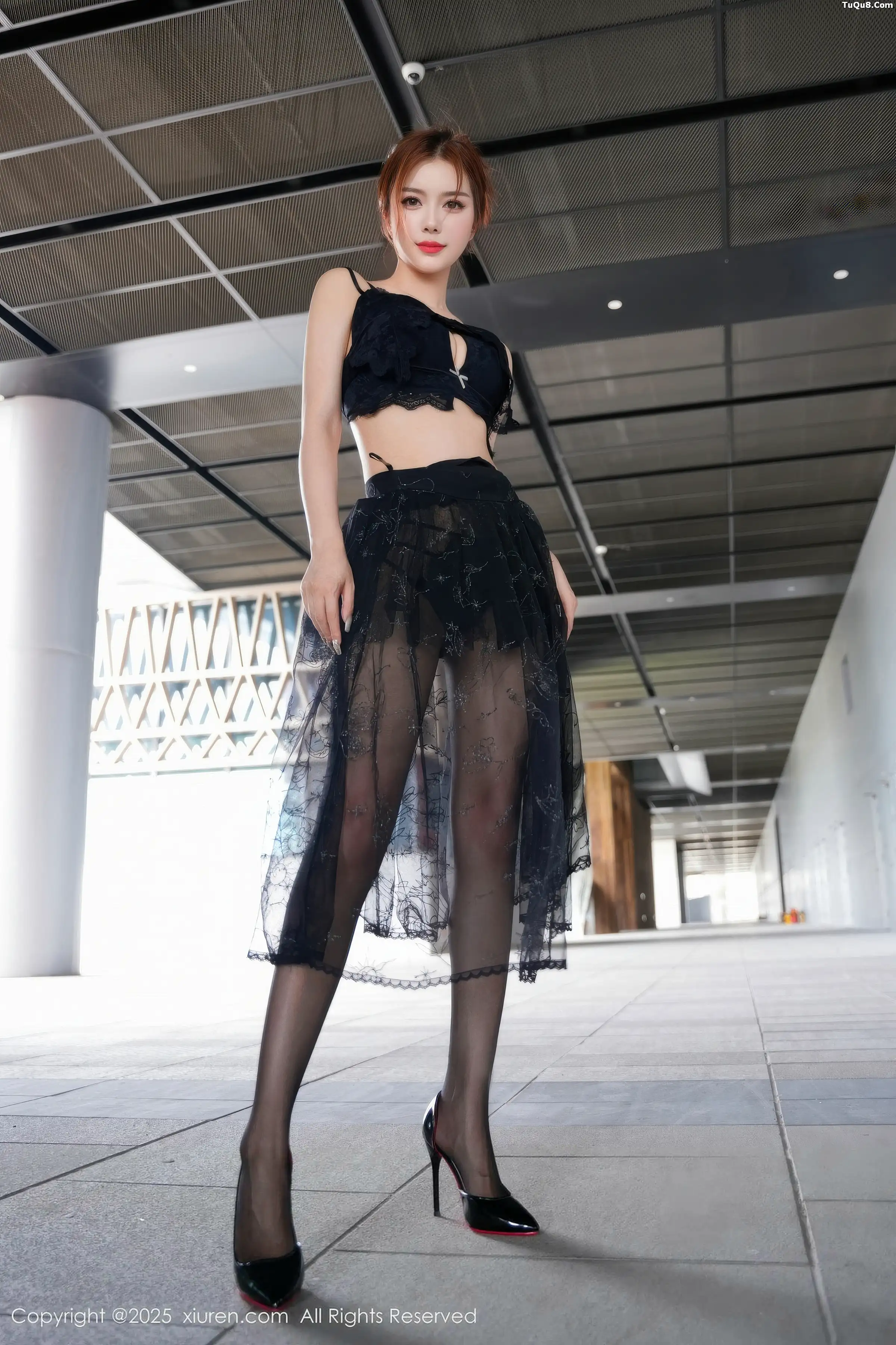 白芷yy性感黑色情趣内衣配超薄黑丝秀完美身材迷人绝美写真 第 36 张