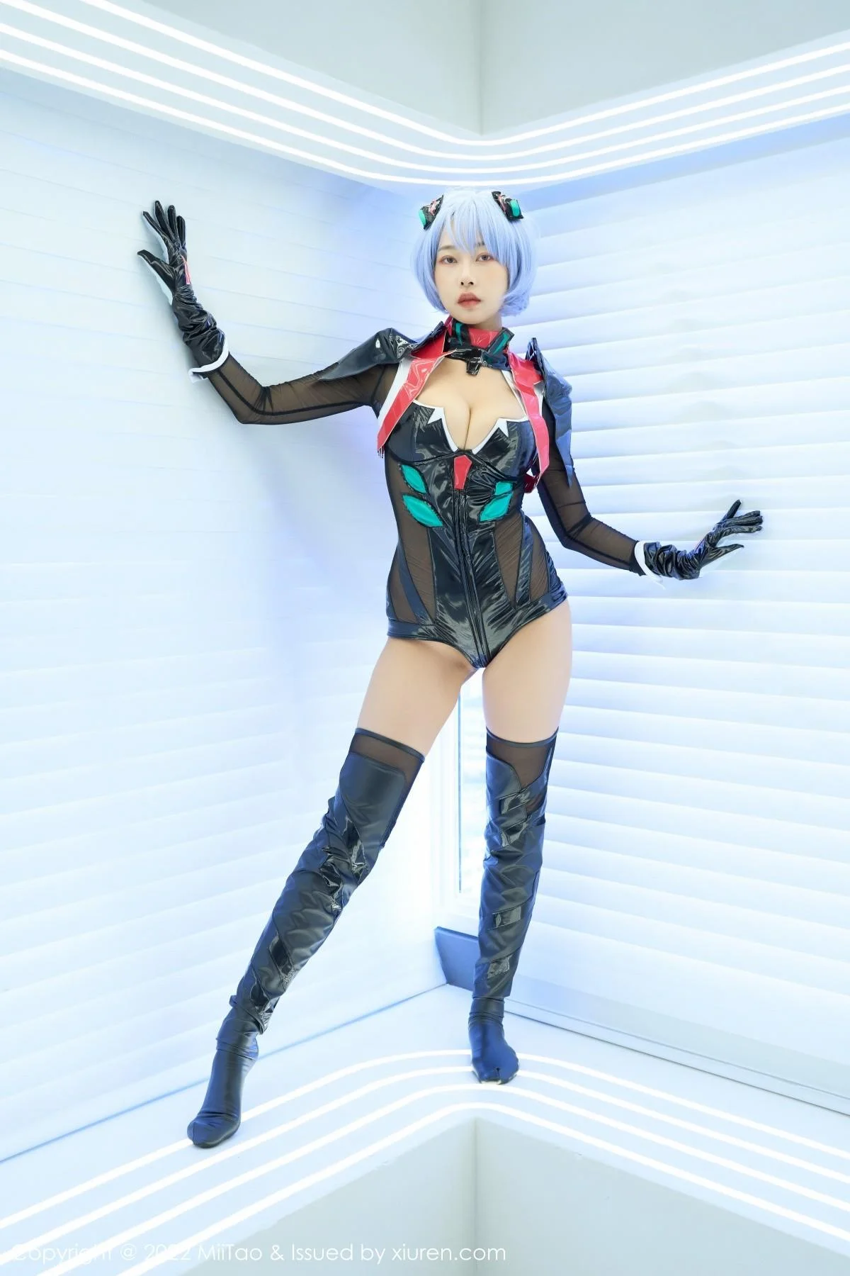 梦乃Mandy私房Cosplay主题低胸连体衣秀豪乳绝美写真 第 50 张