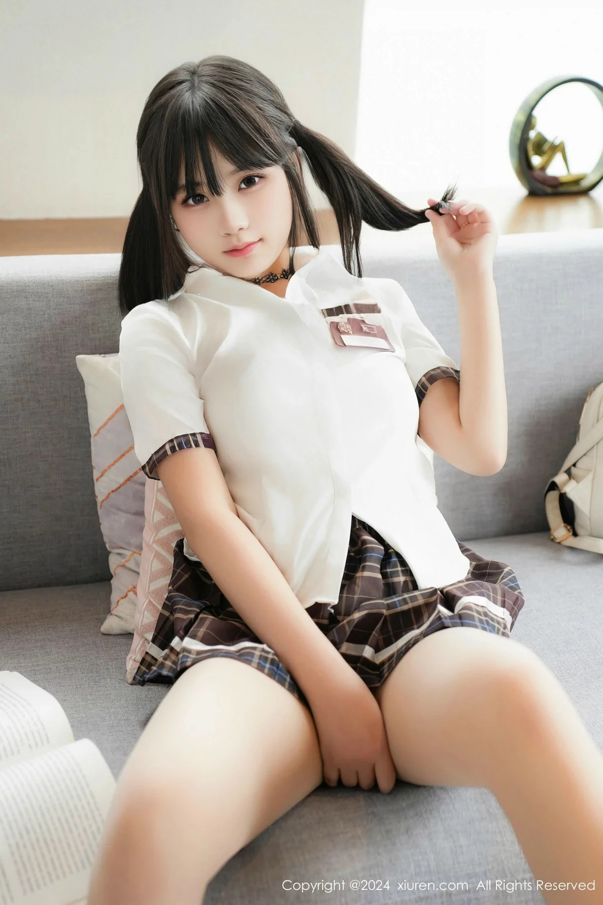 小肉肉咪性感黑色情趣服饰配黑丝网袜秀凹凸身材绝美写真 第 34 张