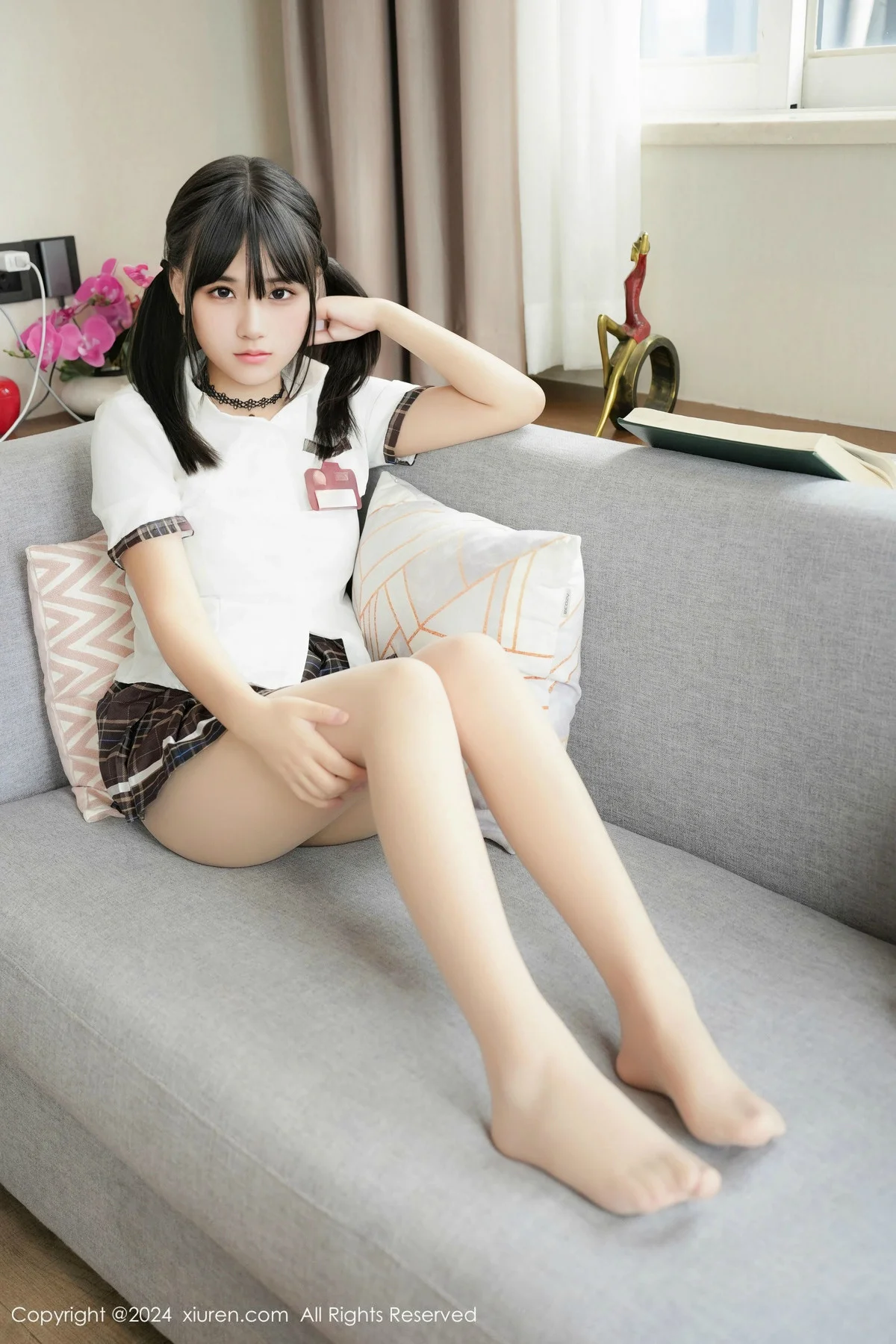 小肉肉咪性感黑色情趣服饰配黑丝网袜秀凹凸身材绝美写真 第 35 张