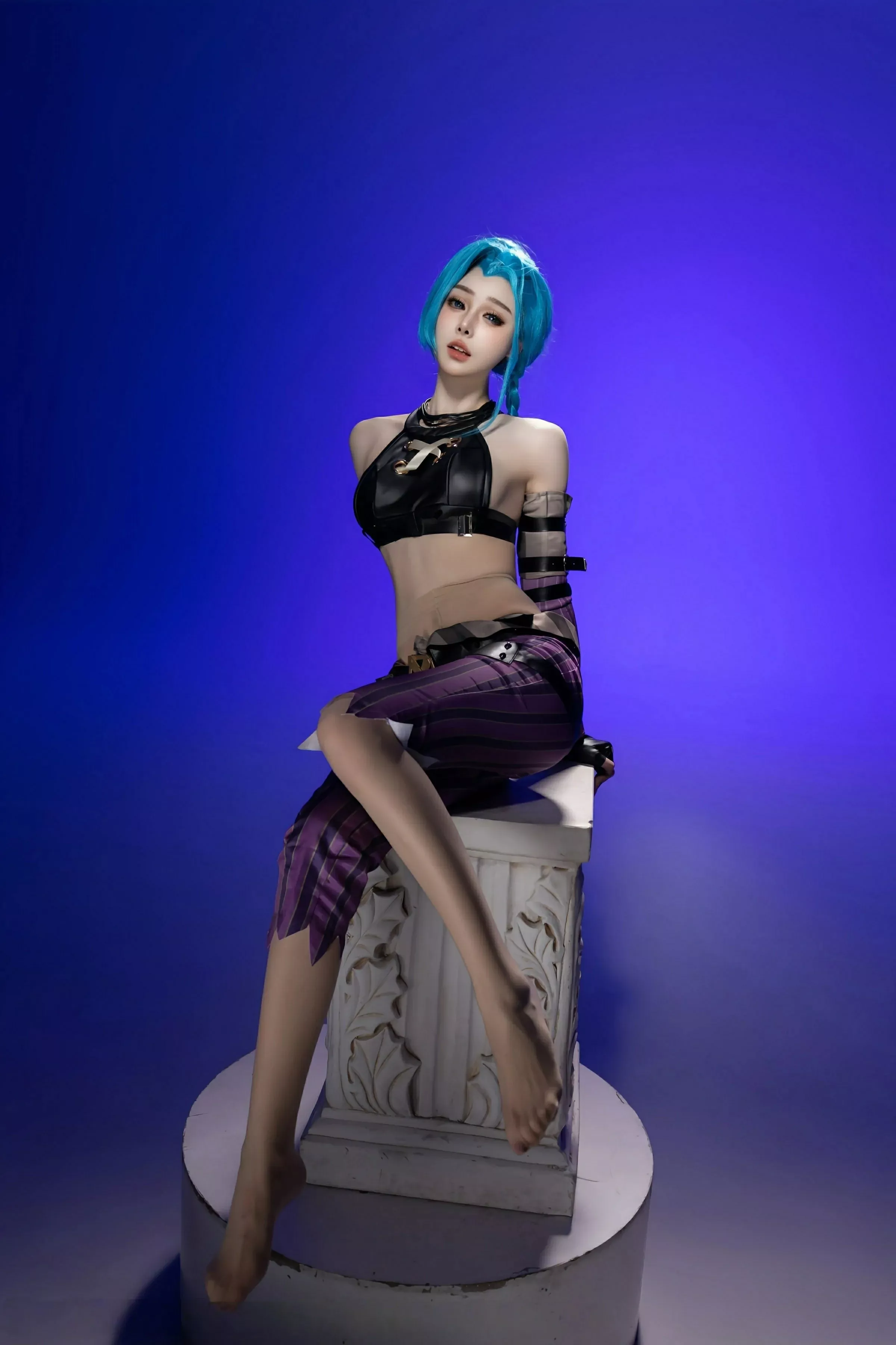 小逗逗性感Cosplay装扮配肉色丝袜秀曼妙身姿迷人绝美写真 第 11 张