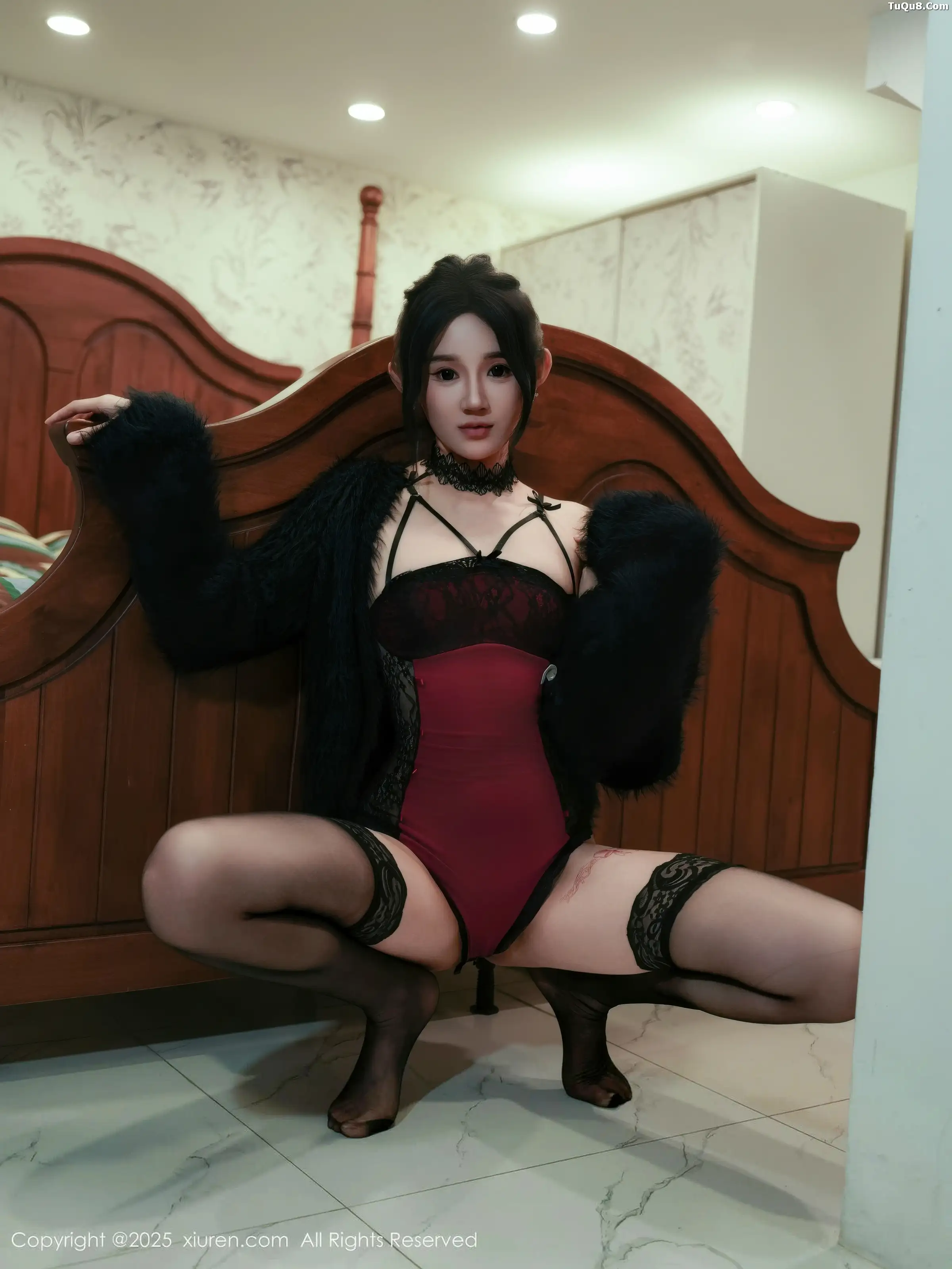 桃子姐姐性感红色吊带配黑色丝袜秀高挑曼妙身材绝美写真 第 27 张