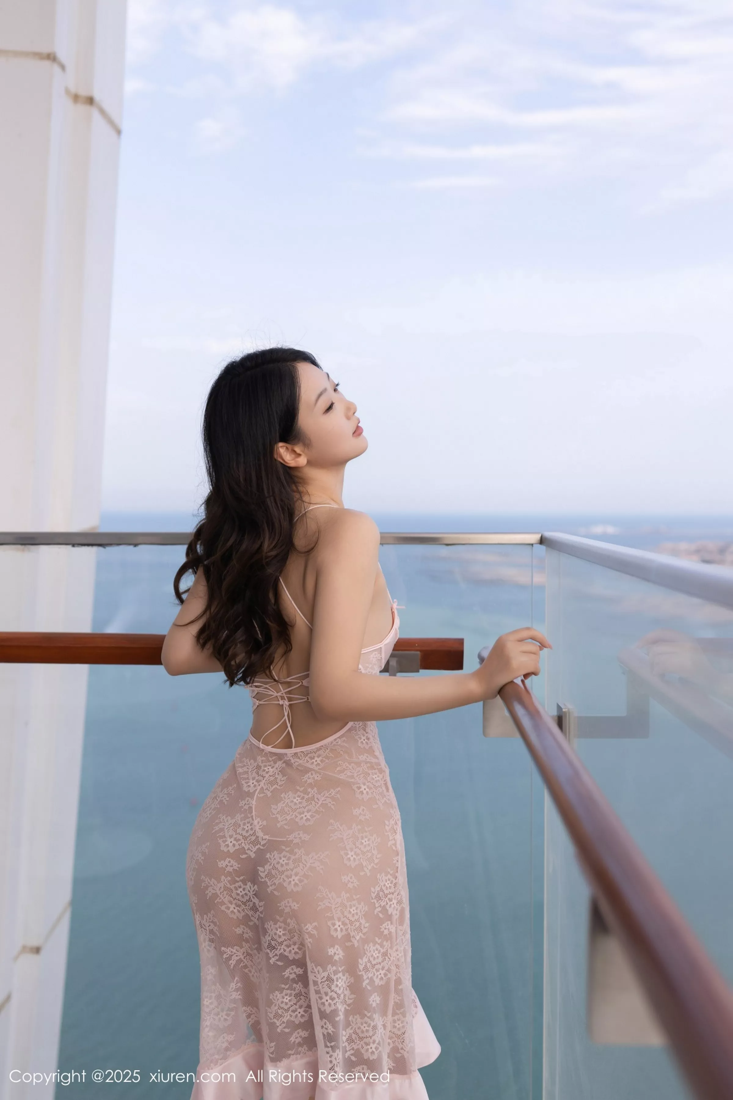 唐安琪性感粉色连衣短裙露粉色内衣配肉丝袜秀美腿绝美写真 第 130 张