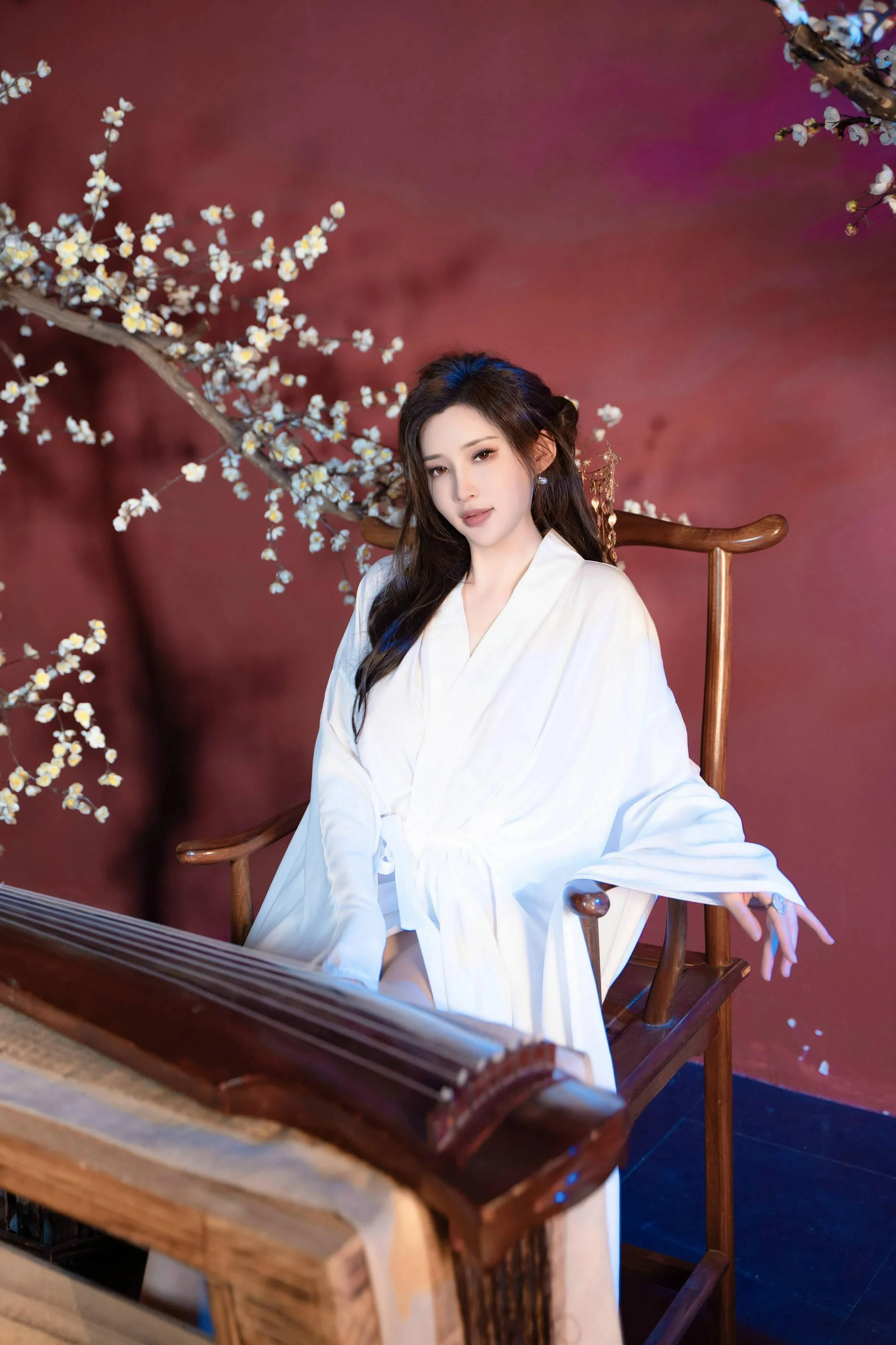 [秀人付费] 周妍希 诱人私拍福利 白色汉服 第 18 张