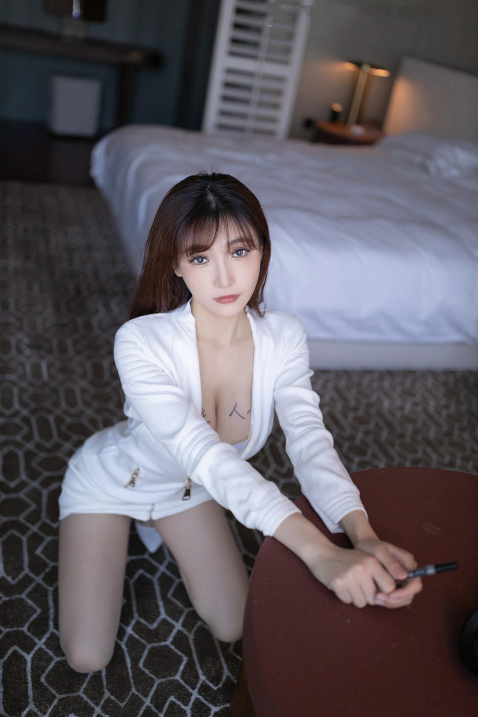 [秀人付费] 陆萱萱 诱人私拍福利 主人 第 23 张