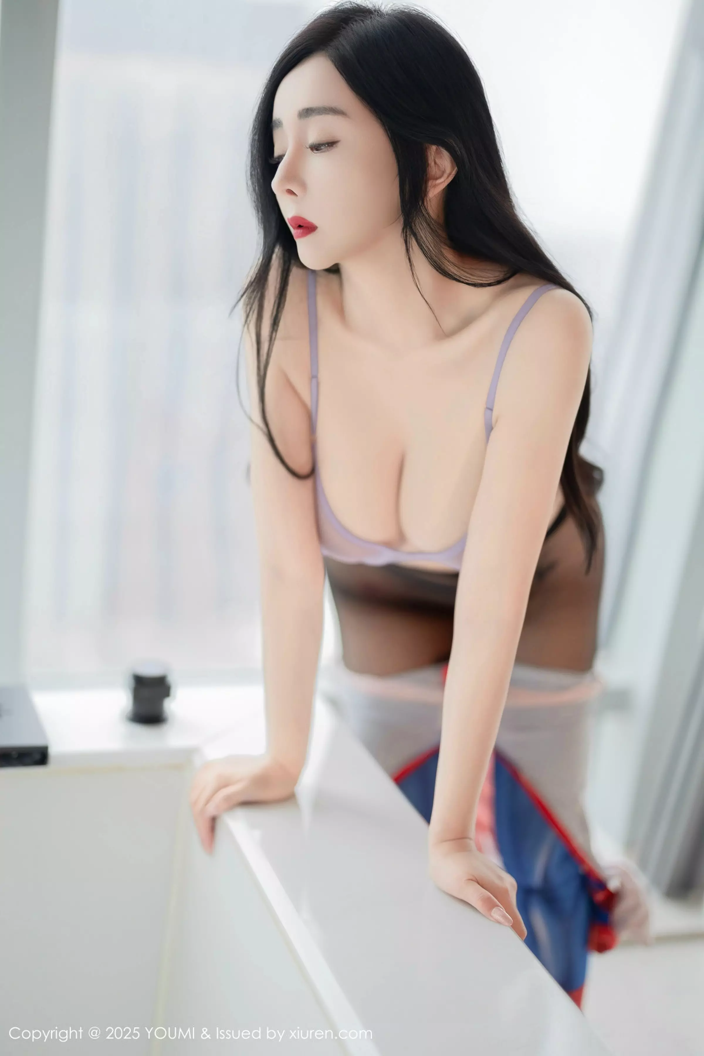 允爾性感紧身蜘蛛侠服饰露灰色内衣秀丰满身材撩人绝美写真 第 68 张