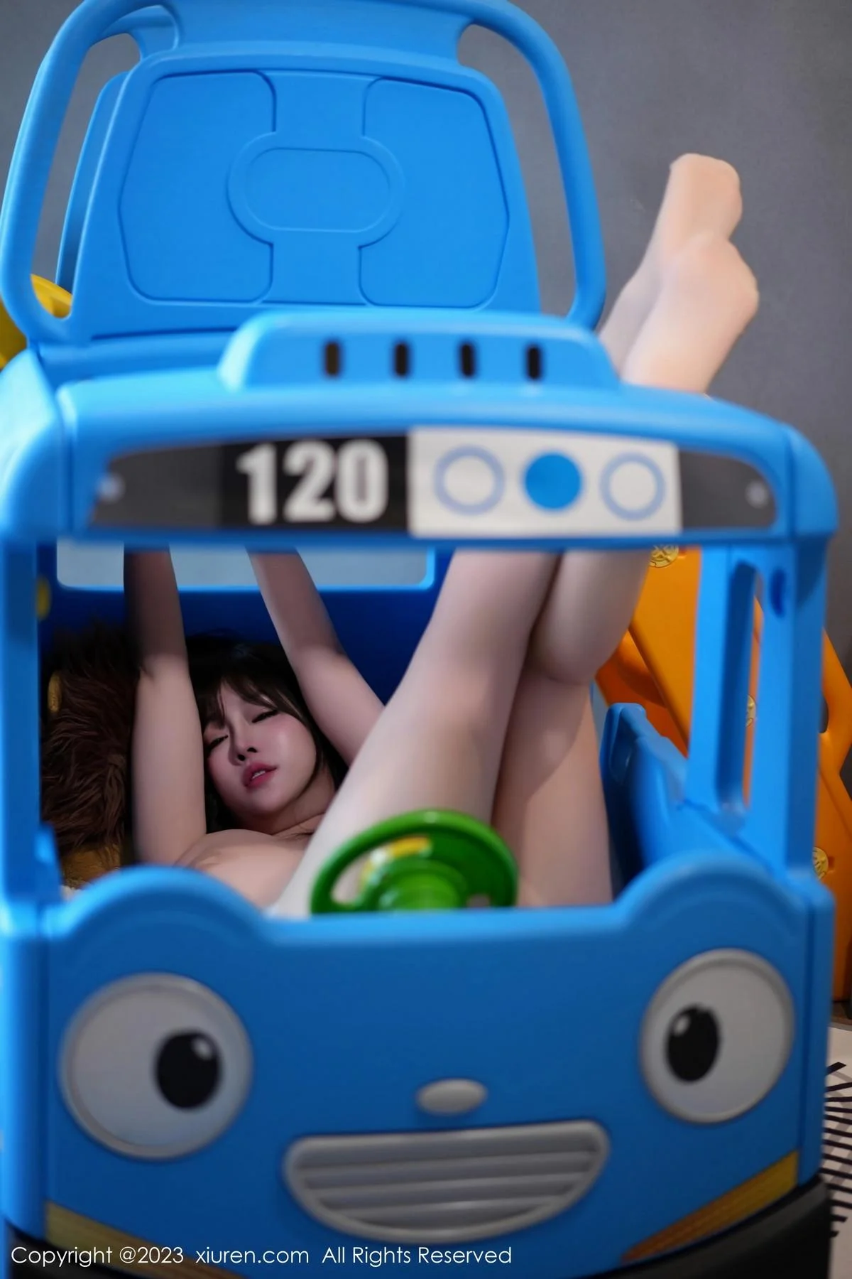 王雨纯性感蓝色连体泳装配超薄肉丝秀曼妙身姿惹火绝美写真 第 40 张