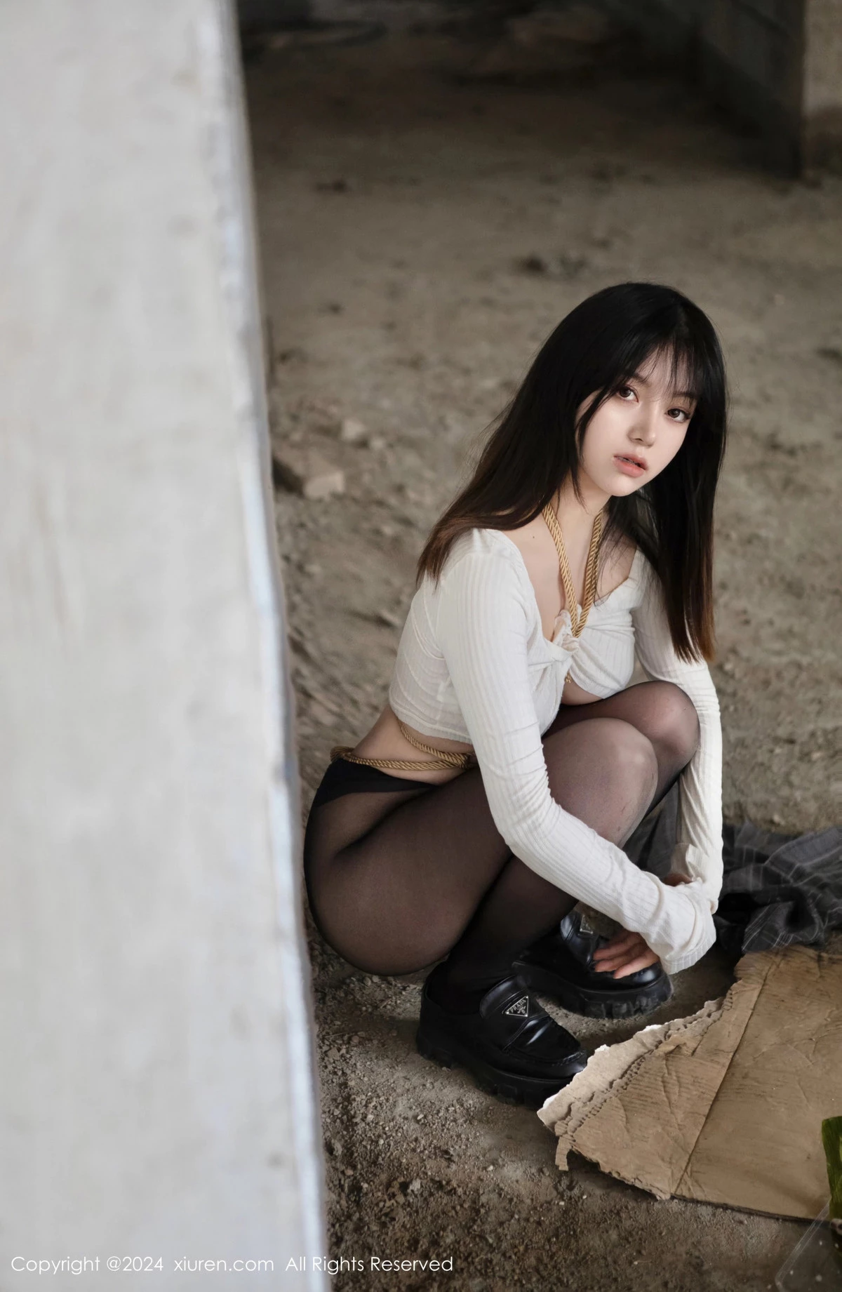 豆瓣酱捆绑主题性感白色上衣配开档黑丝秀丰满身材绝美写真 第 29 张
