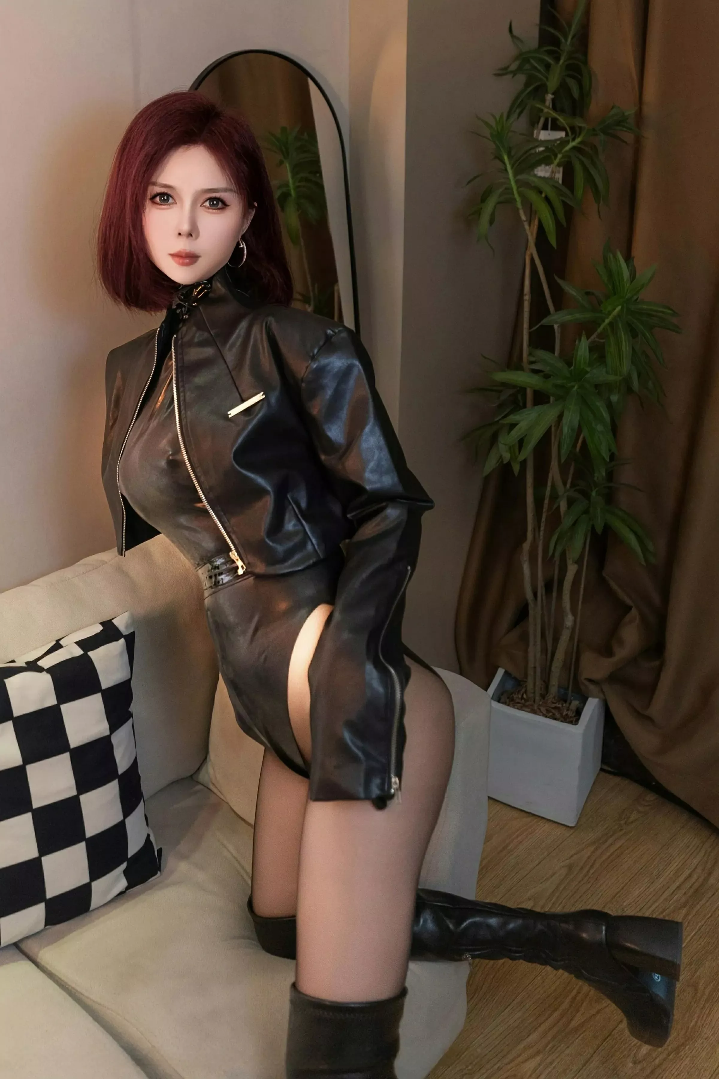 白芷yy性感黑色皮质连体衣配超薄黑丝秀完美曲线绝美写真 第 17 张