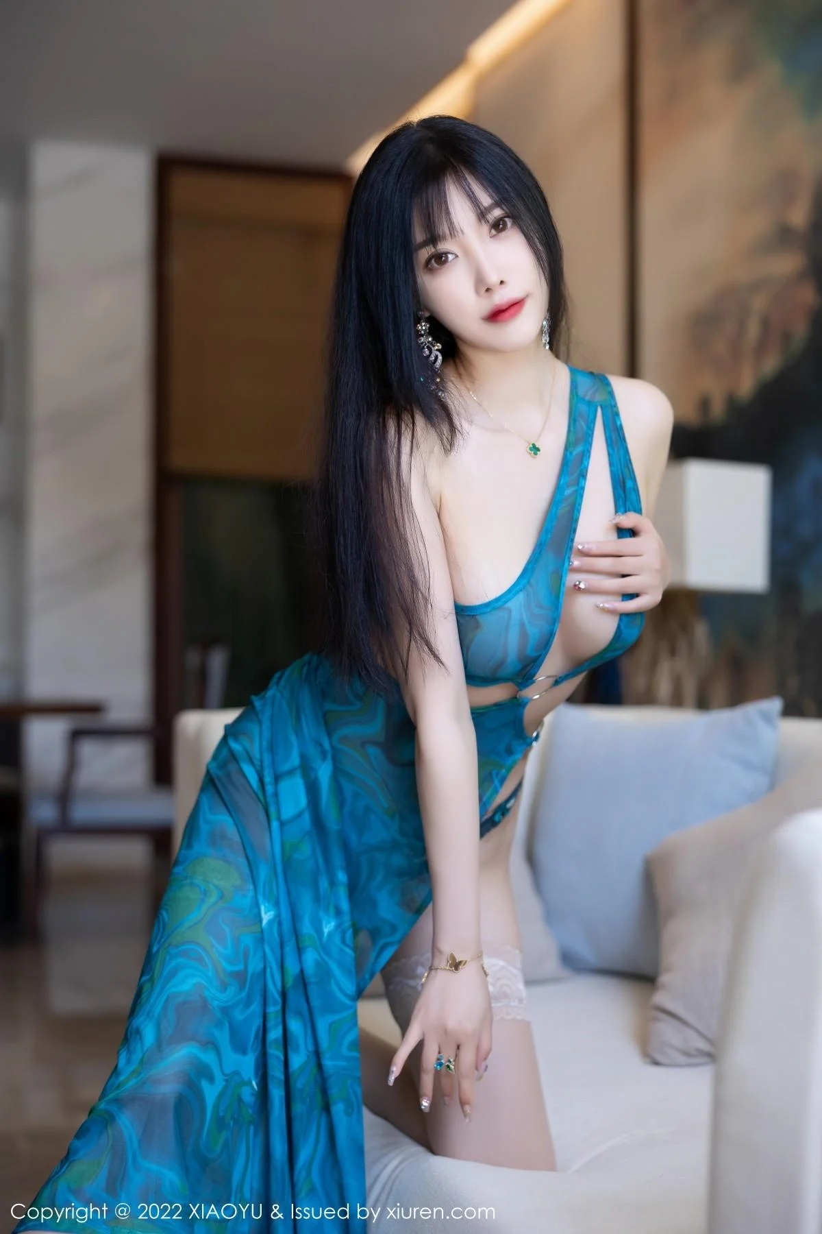 杨晨晨Yome心愿旅拍户外+室内蓝色轻透飘裙完美绝美写真 第 81 张