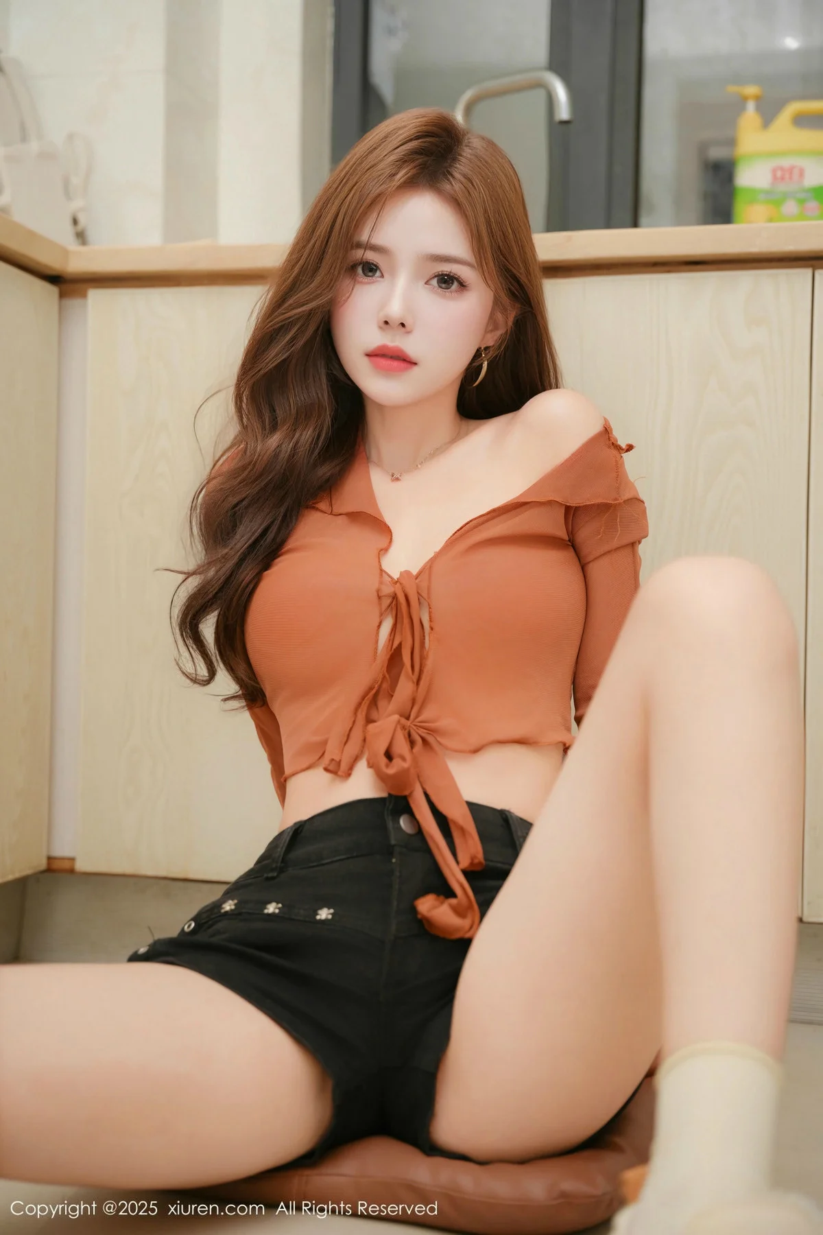 拍黄瓜girl性感橘色T恤配牛仔短裤秀曼妙身姿迷人绝美写真 第 27 张
