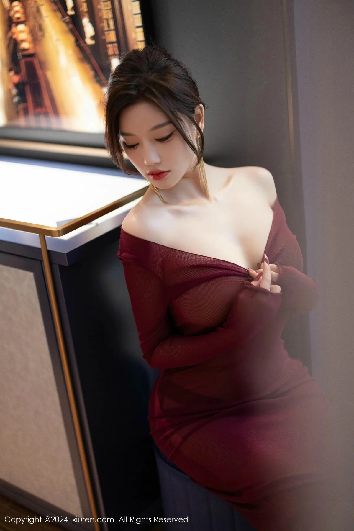 杨晨晨Yome性感红色连衣裙配超薄肉丝秀丰腴身材绝美写真 第 54 张