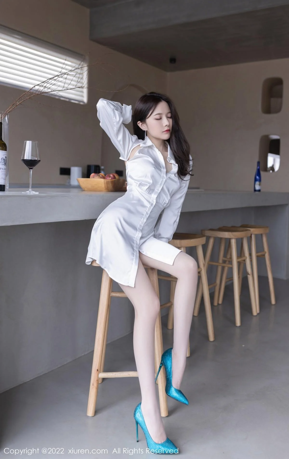 鱼子酱Fish云南旅拍性感白T配超薄肉丝秀婀娜身姿绝美写真 第 26 张