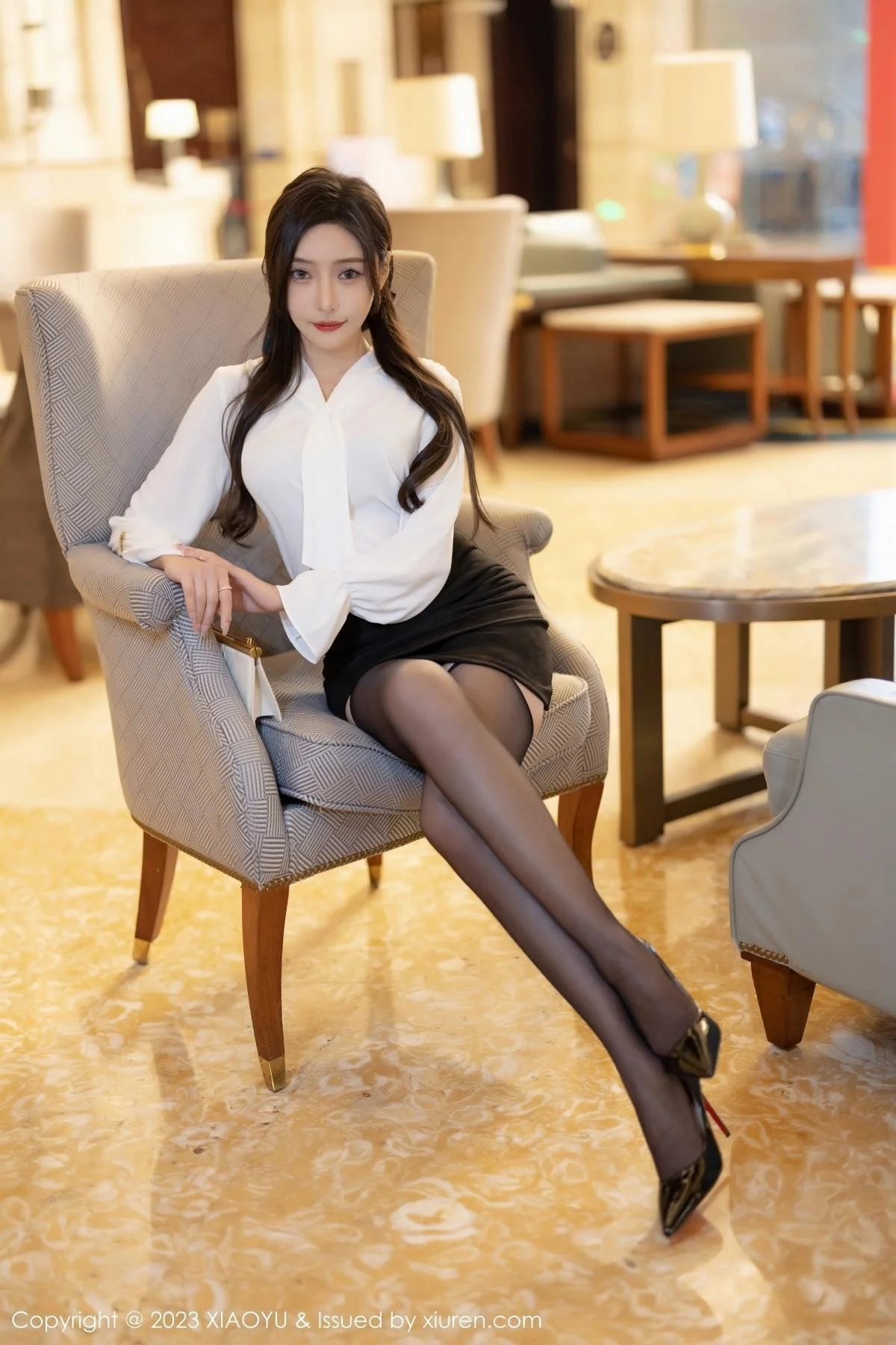 王馨瑶yanni性感白T配黑短裙露蓝色内衣秀曼妙身姿绝美写真 第 12 张
