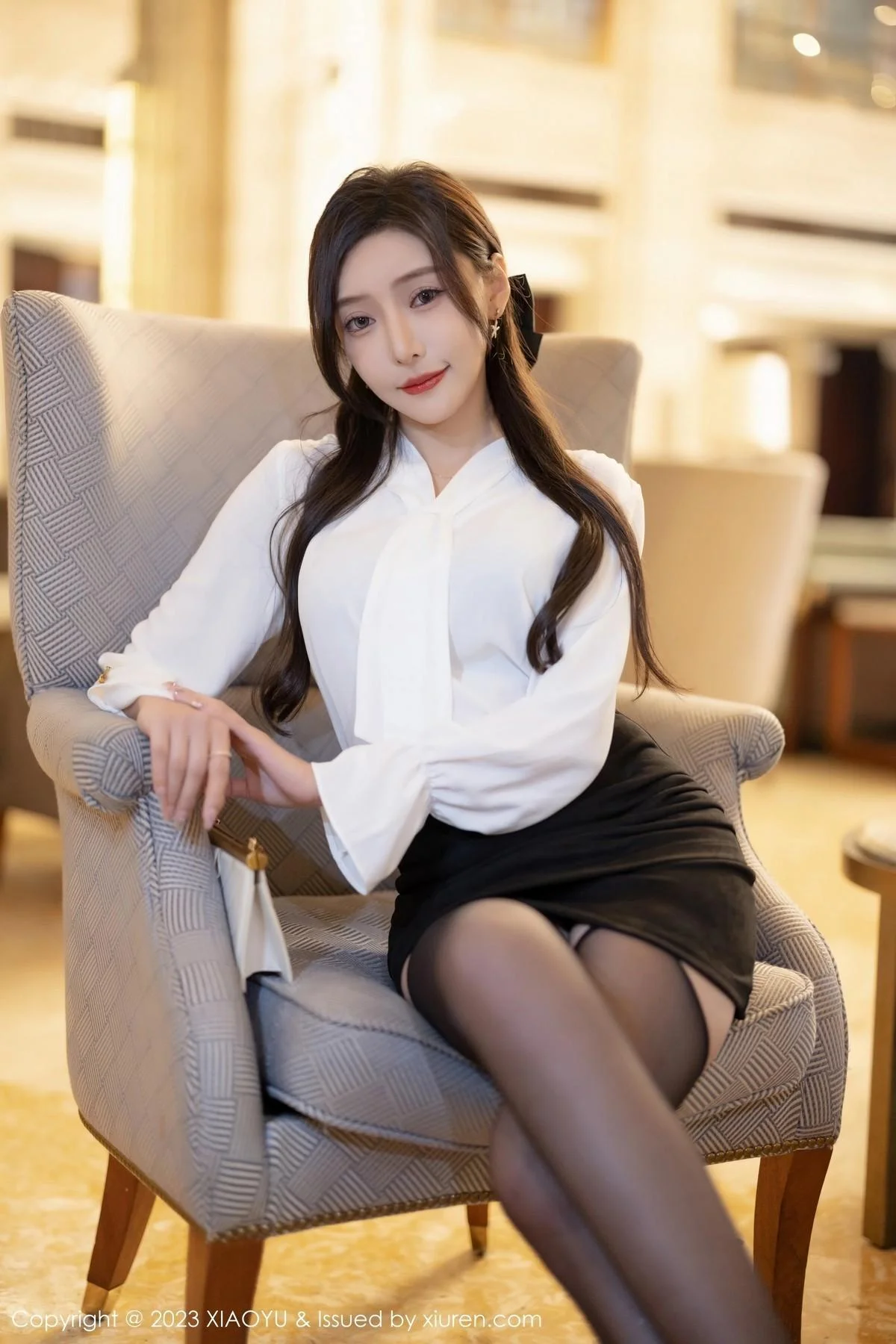 王馨瑶yanni性感白T配黑短裙露蓝色内衣秀曼妙身姿绝美写真 第 14 张